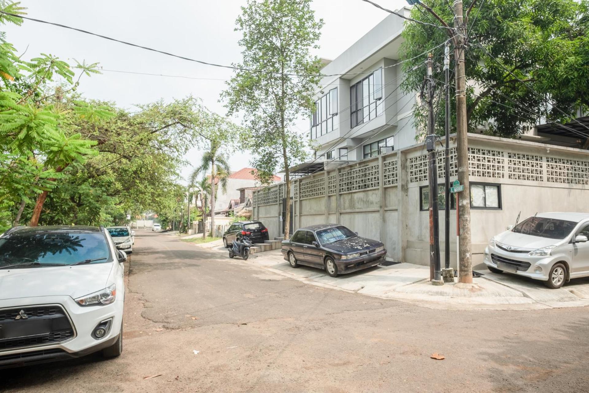 Singgahsini Turbo Space Near Cipinang Indah Mall view 4