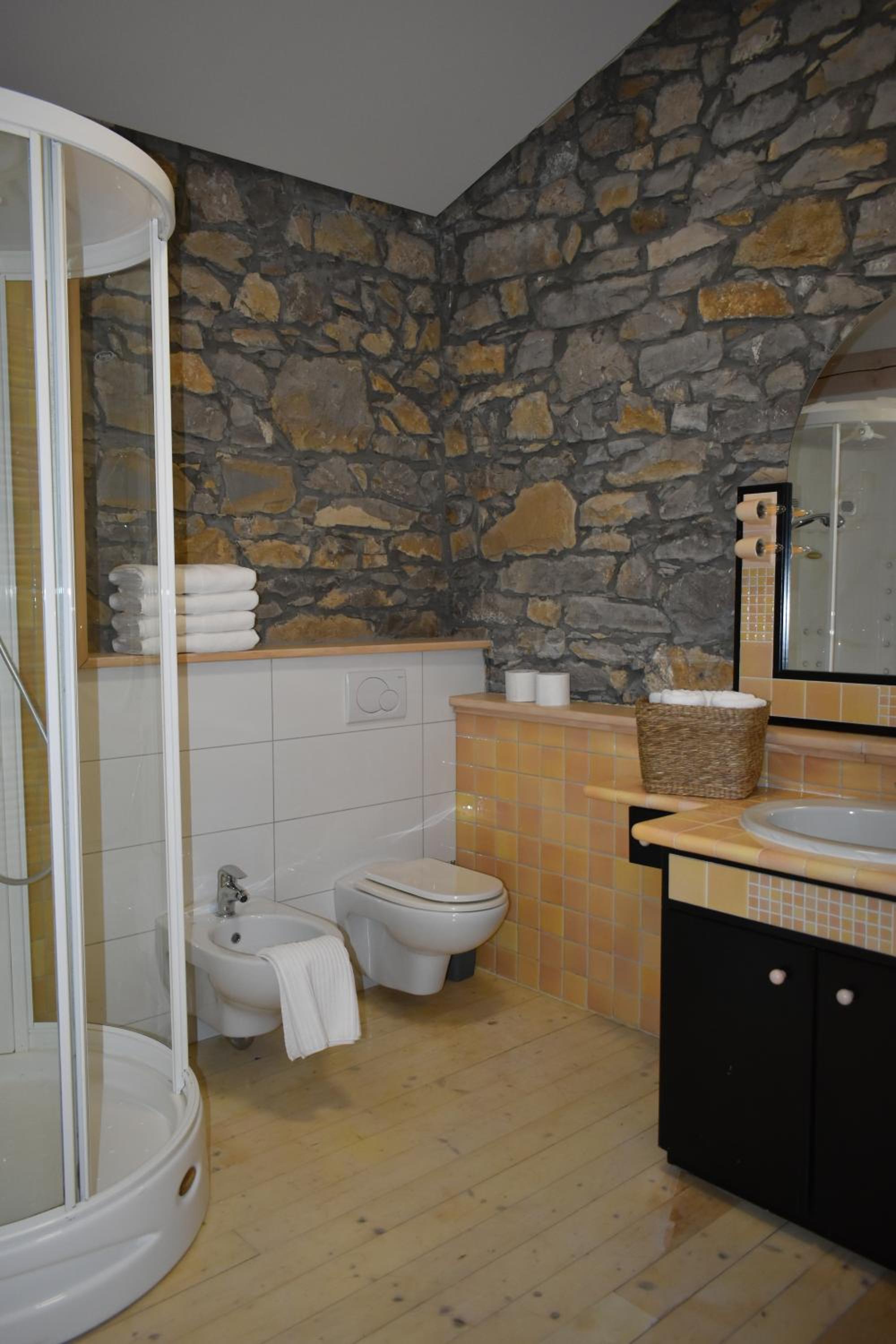 Small house in Vipava valley, photo 11