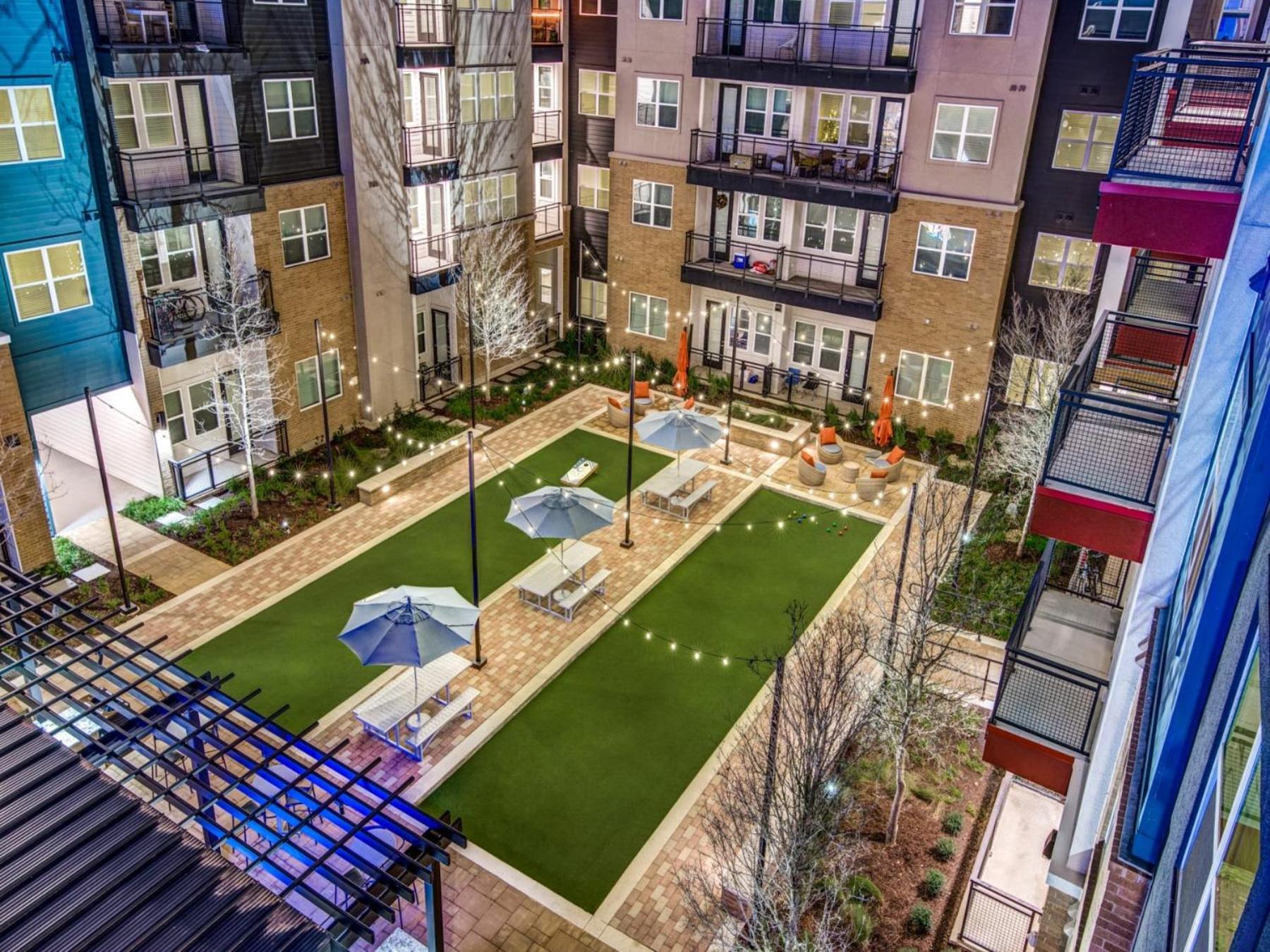 Modern & Chic 1BR Luxury Apts Close to Downtown & Airport view 2