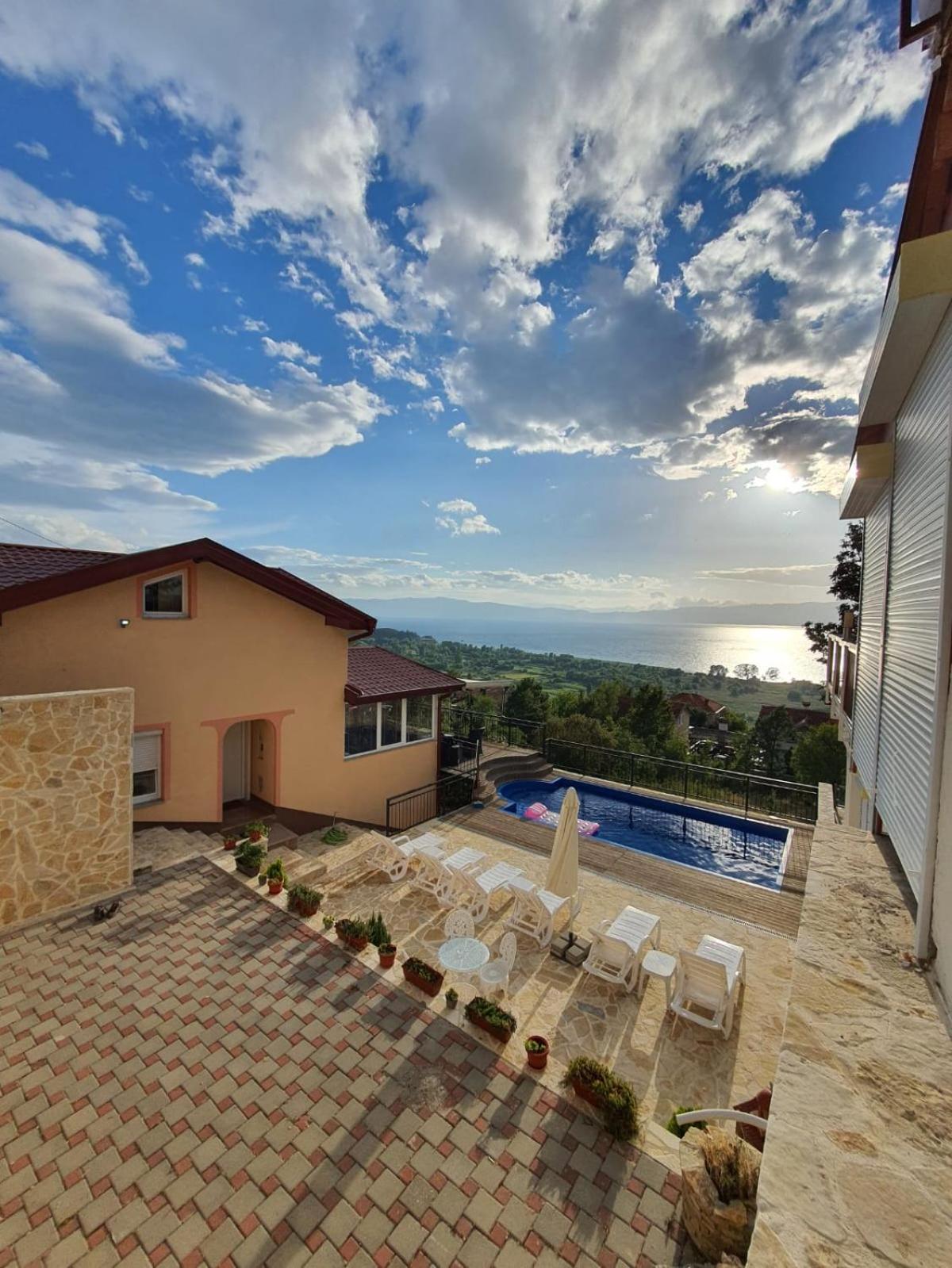 Villa Aurora view 2