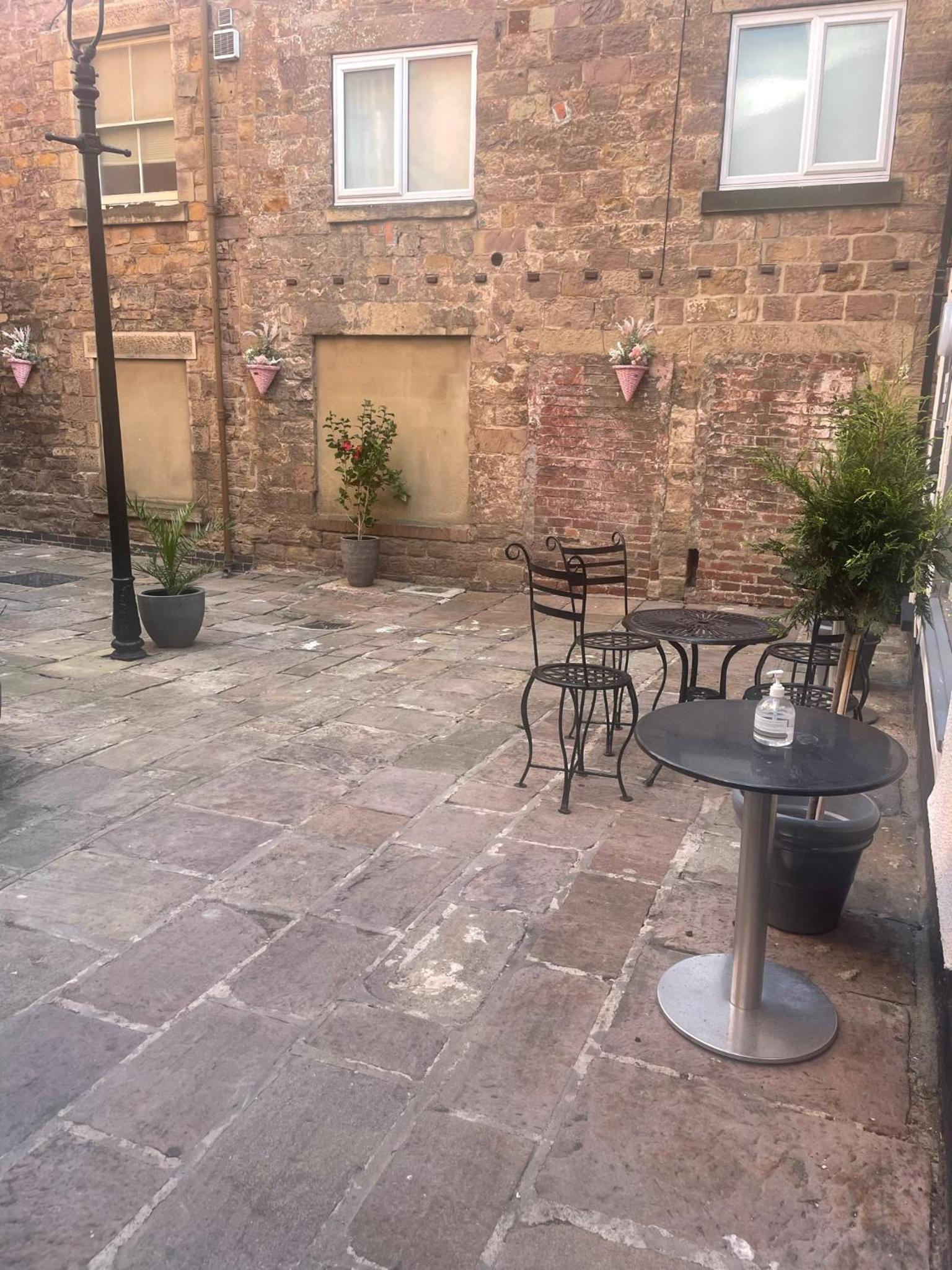Courtyard Holiday Apartments