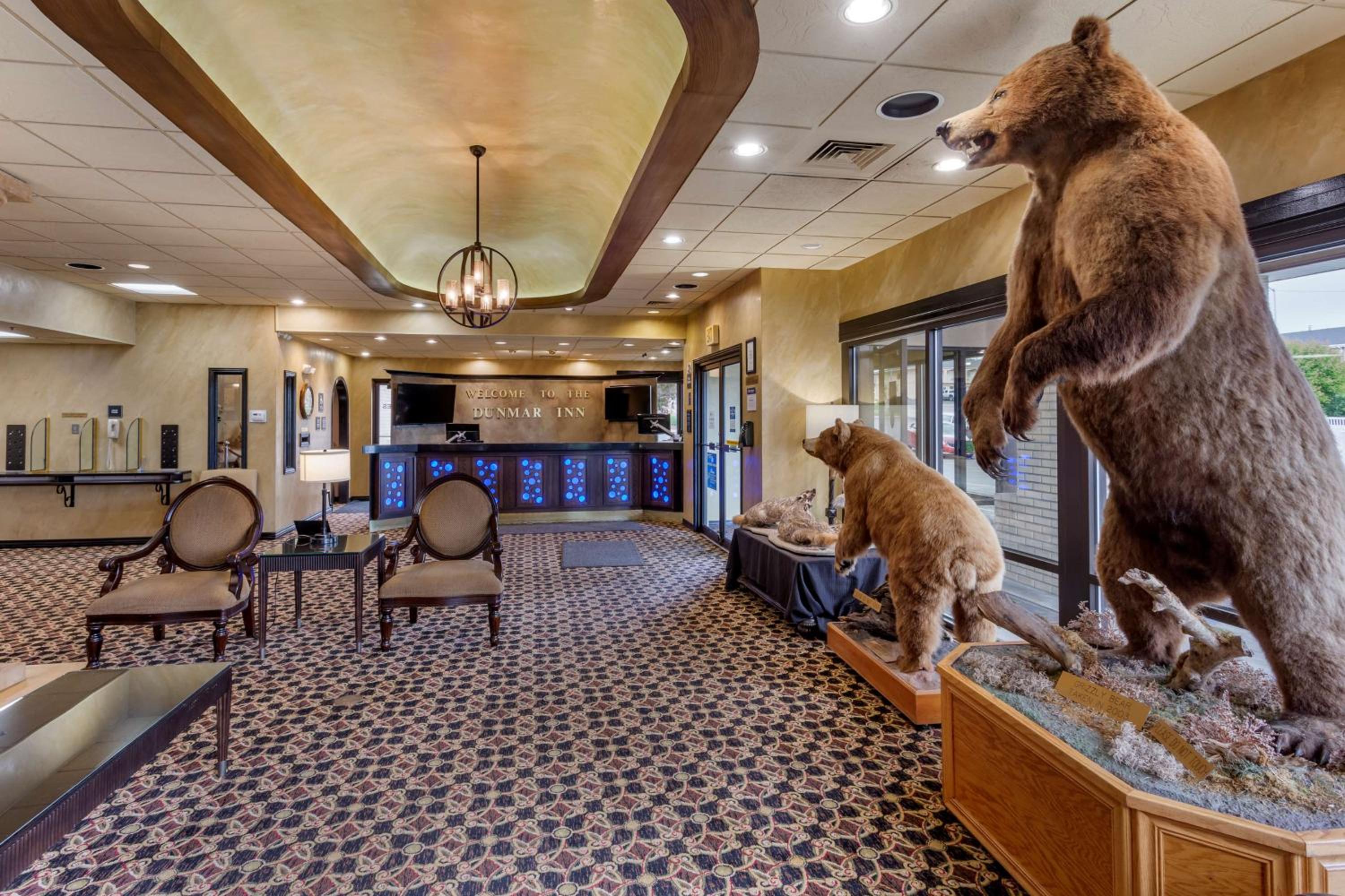 Evanston Vacations - Best Western Dunmar Inn - Property Image 2