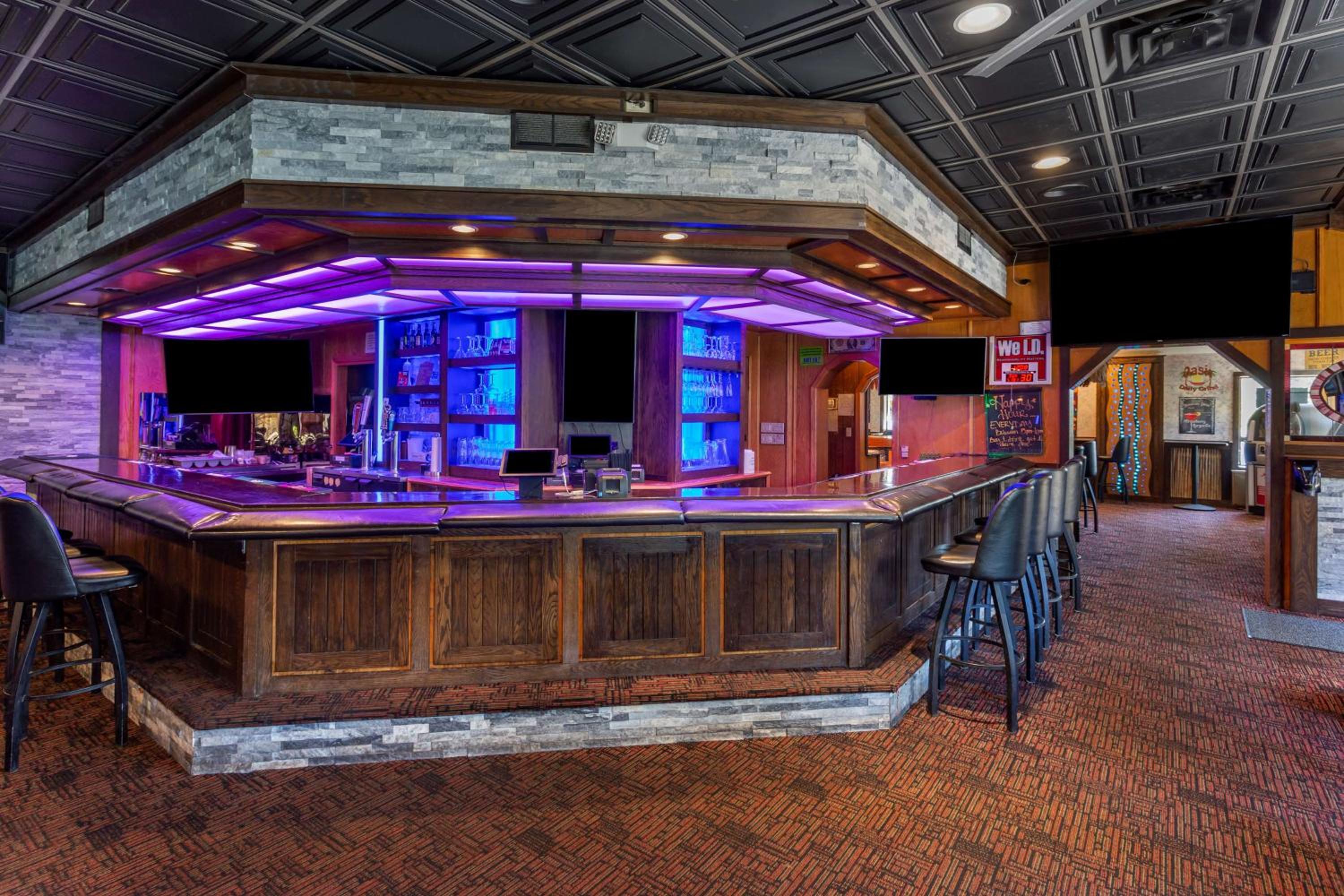 Evanston Vacations - Best Western Dunmar Inn - Property Image 8