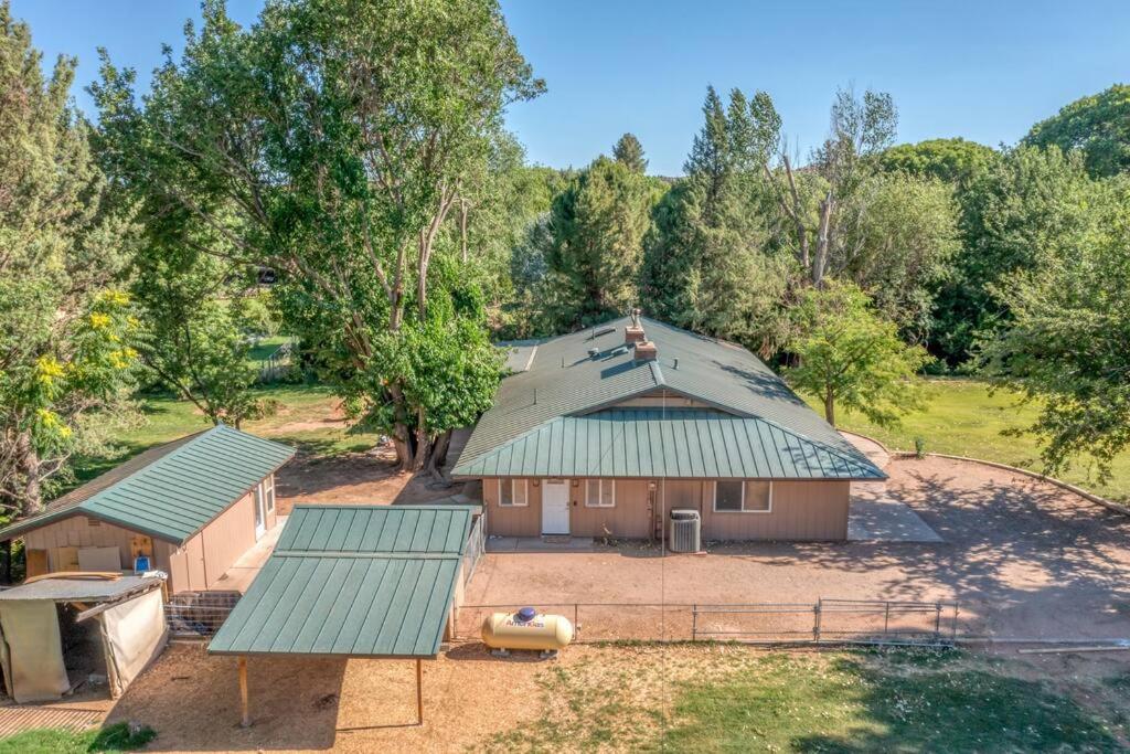 MyGreenAcres Studio 1BA Near Sedona in Wine country