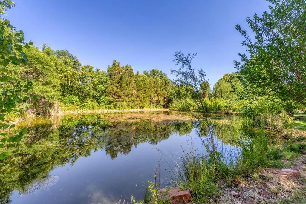 MyGreenAcres Studio 1BA Near Sedona in Wine country