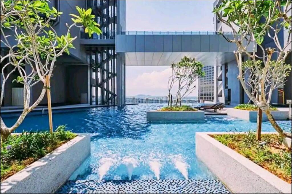 Romantic&PremiumSuite●PrivateBathtub●InfinityPool●Netflix●FreeCarpark●ImperioResidence●LuxuryCondo