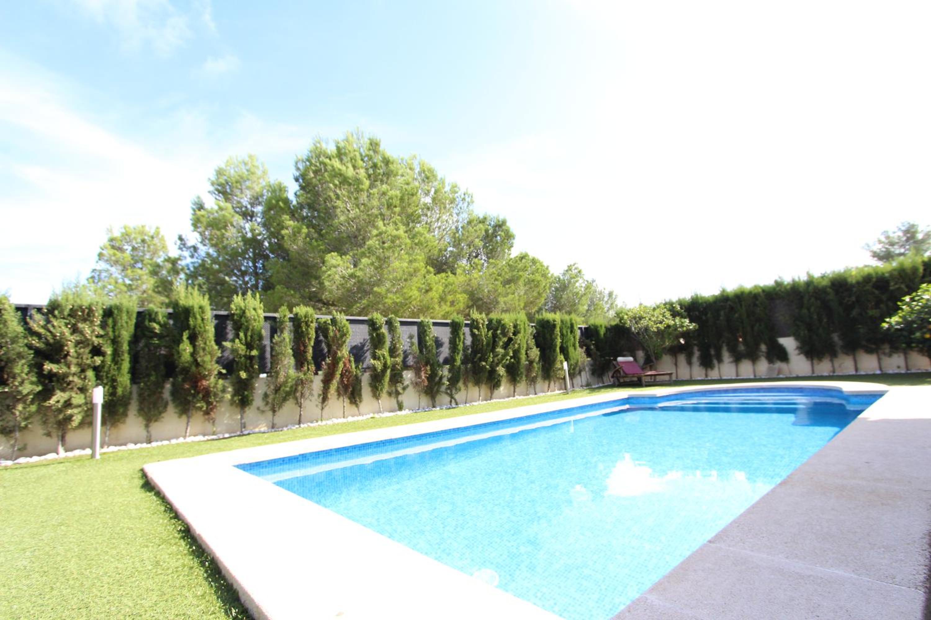 Villa Puerto Adriano view 3
