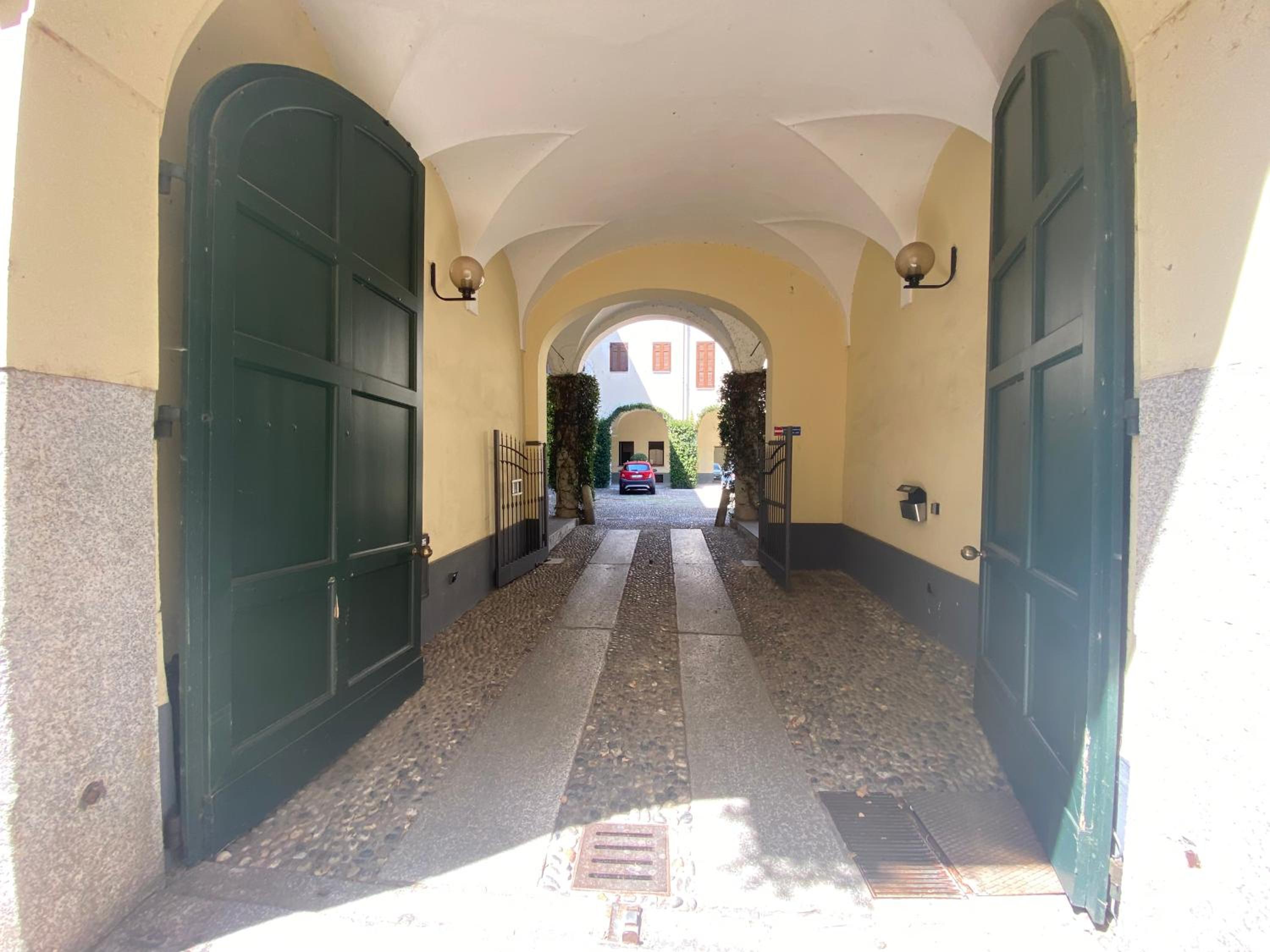 Center One - Loft Ampio in Centro Storico - TV 75