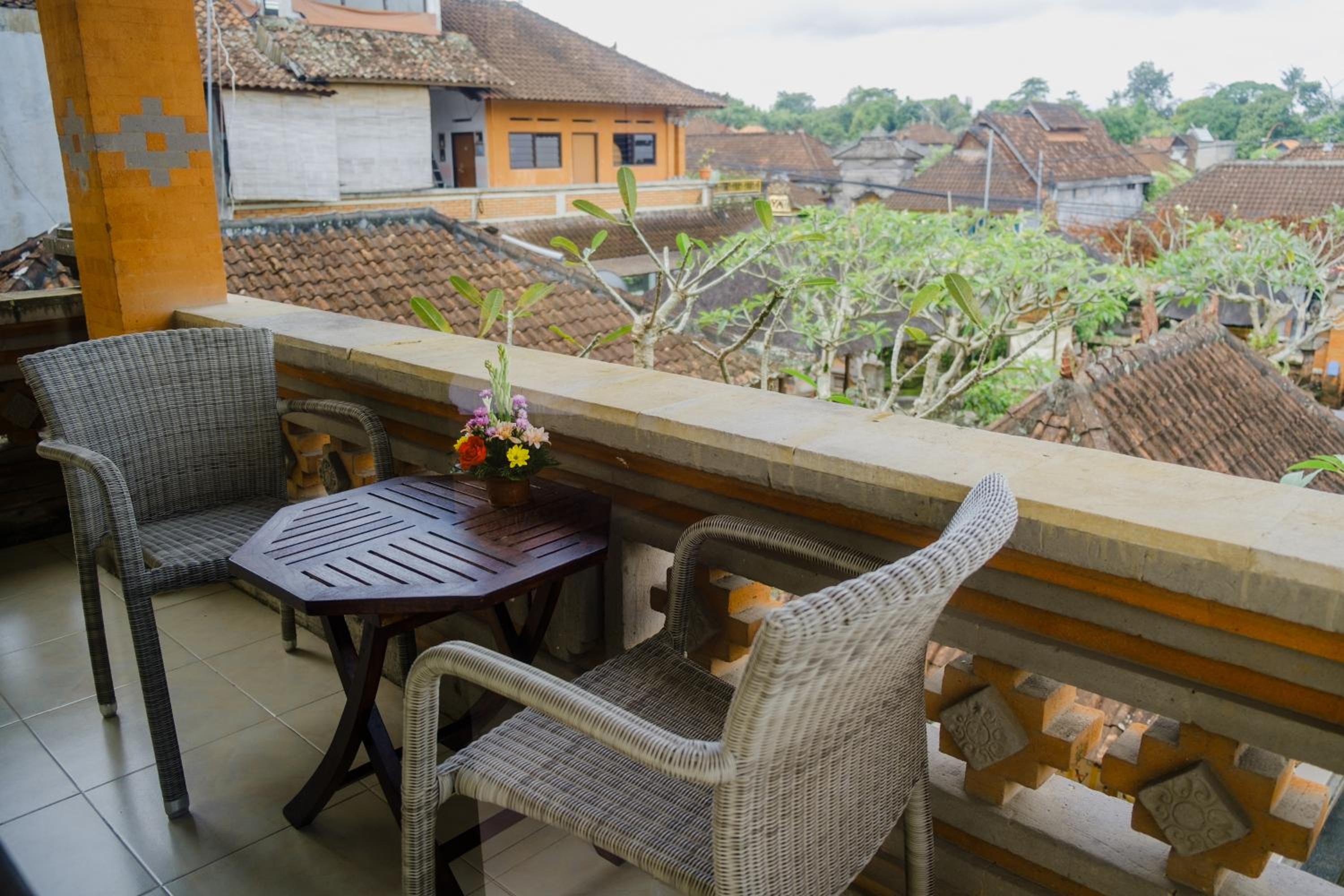 Desak Putu Putra Home Stay