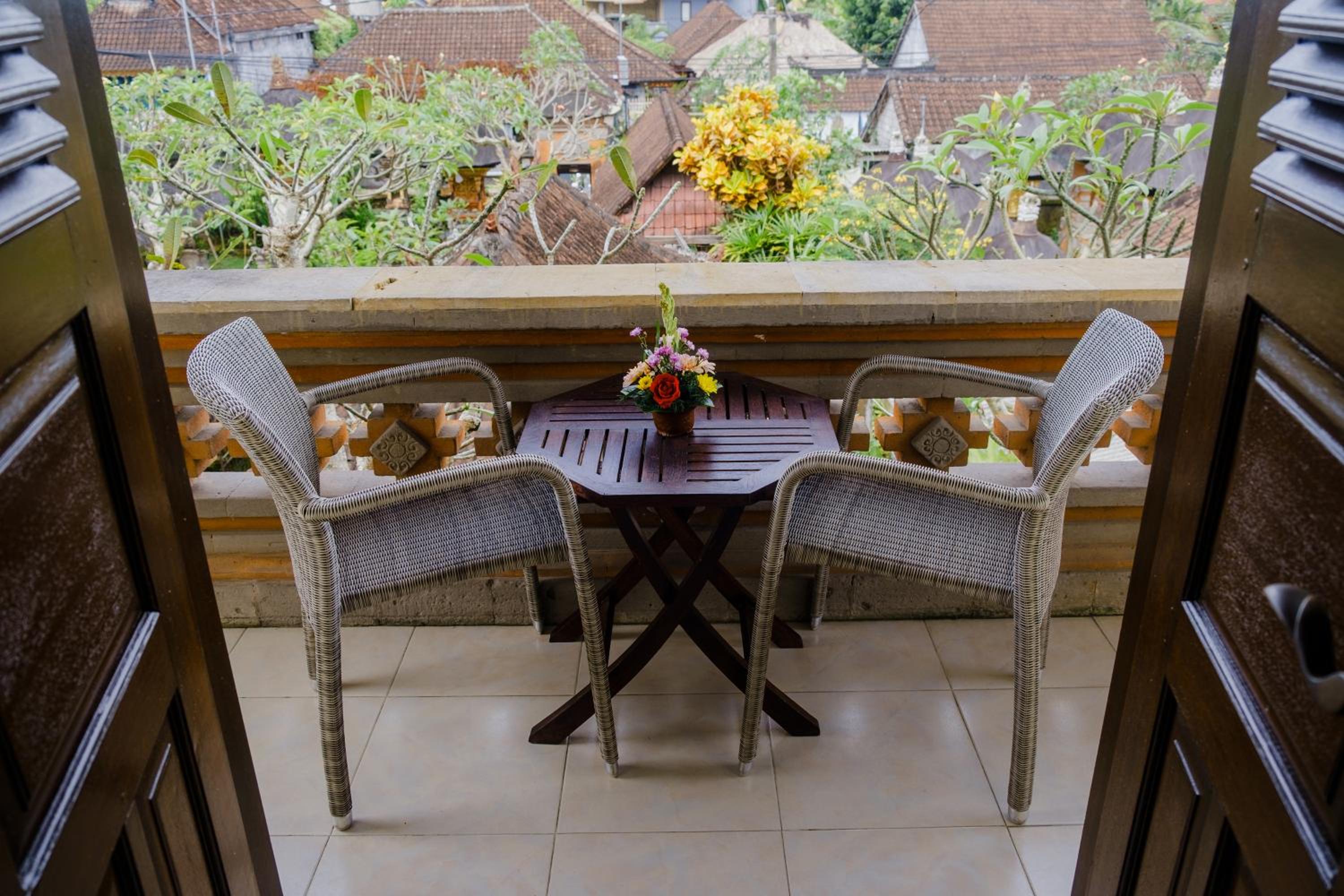 Desak Putu Putra Home Stay