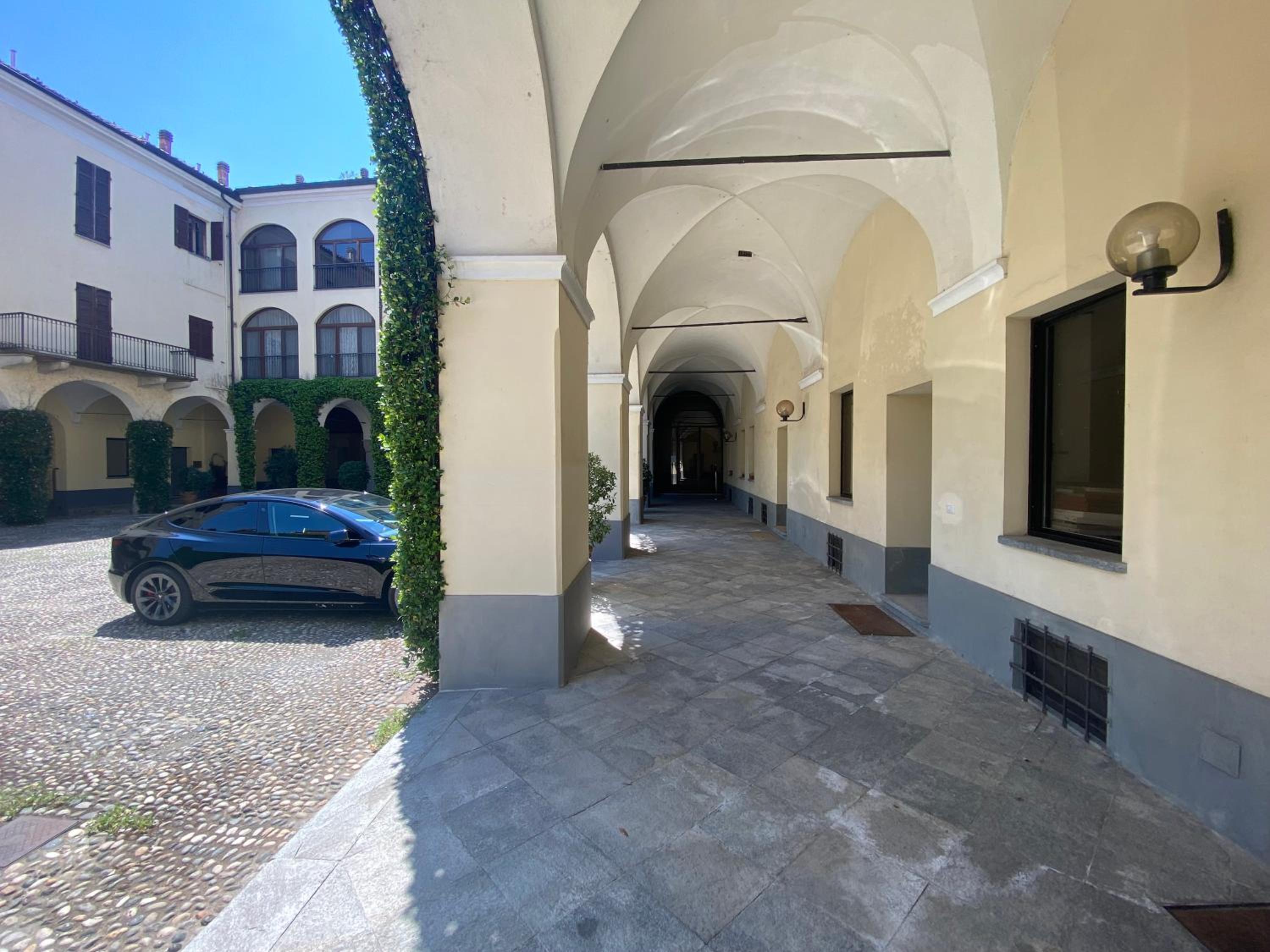 Center Two - Loft rifugio d'amore in centro storico di Vercelli - Cinelli Apartment