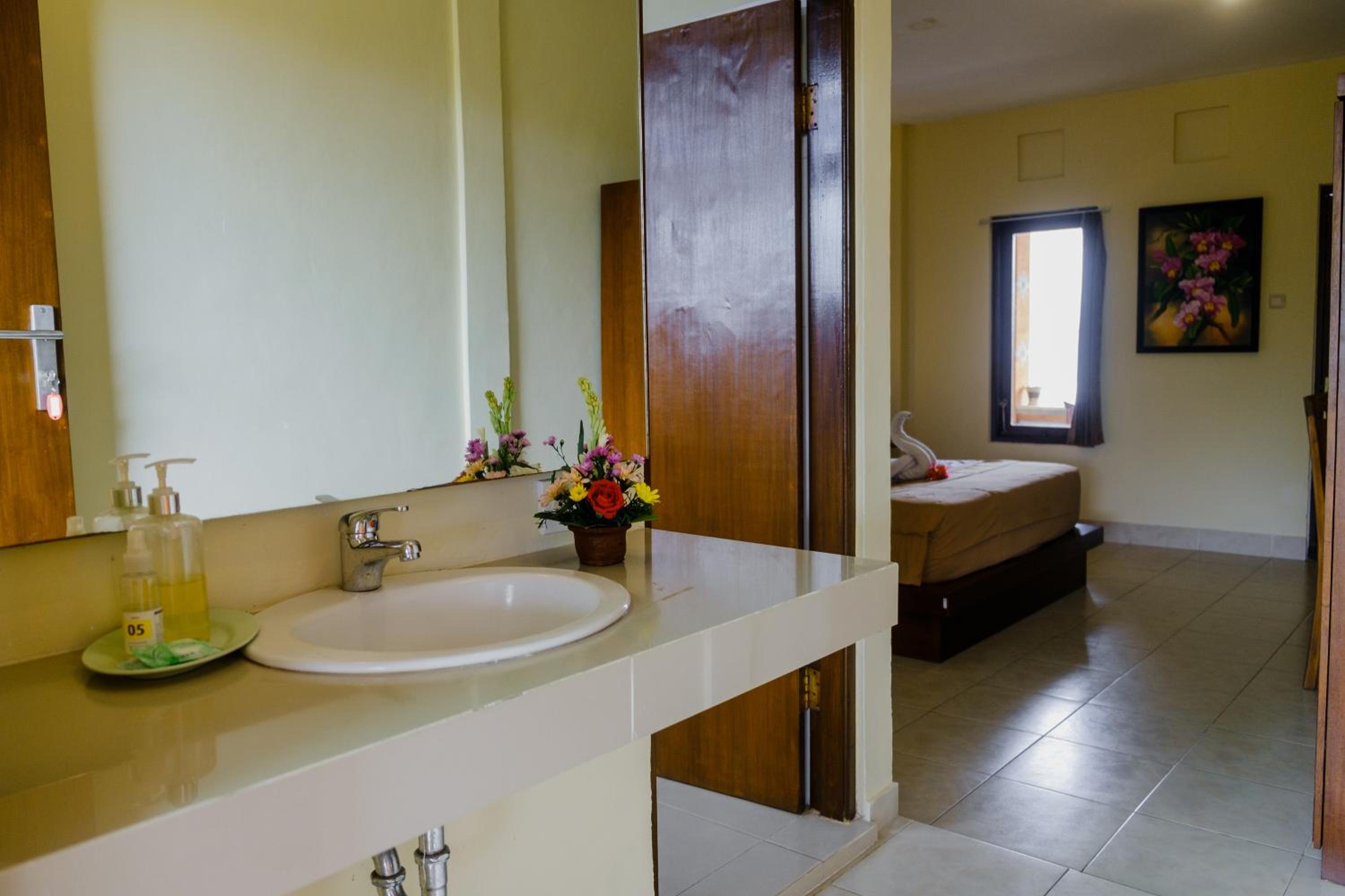Desak Putu Putra Home Stay