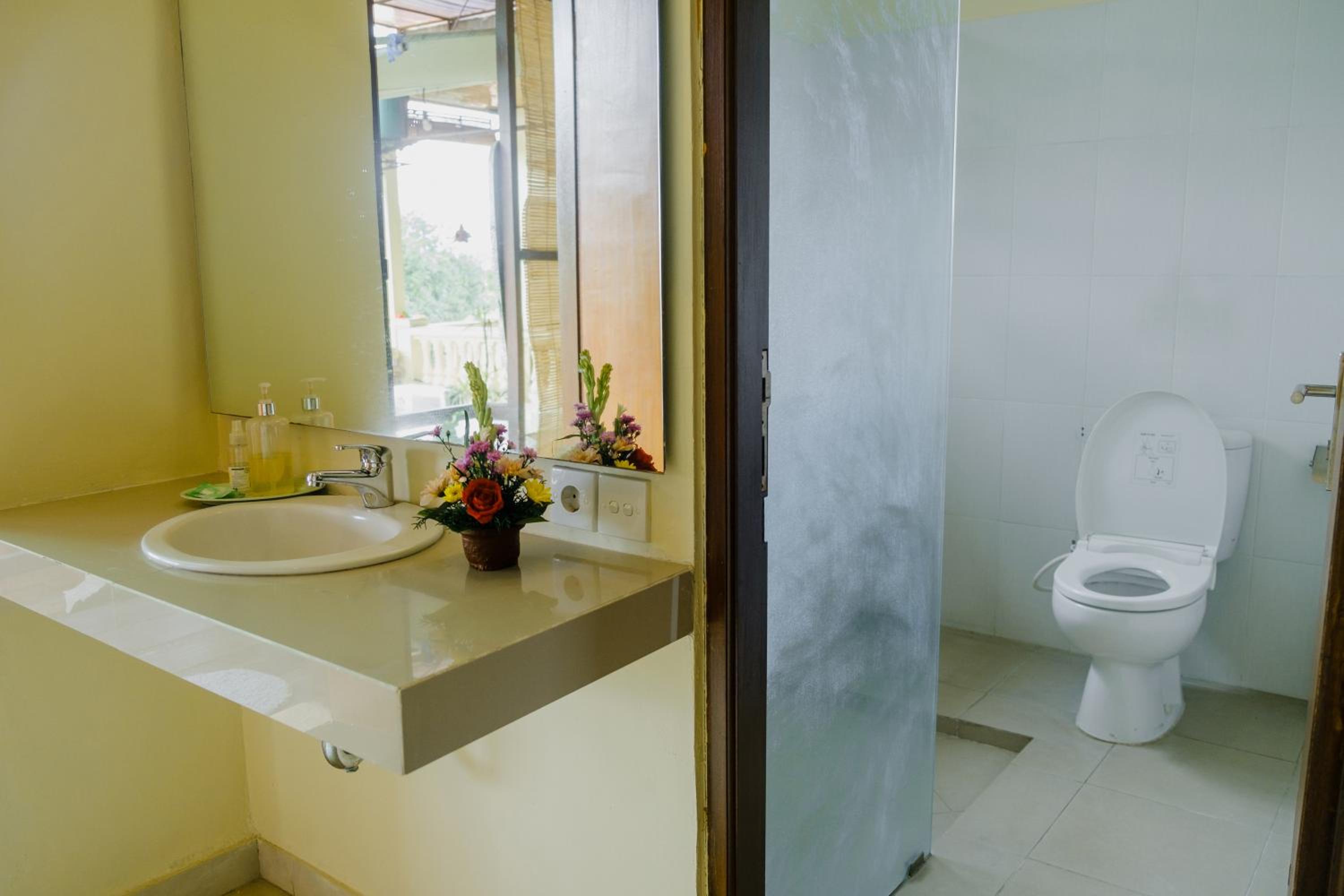 Desak Putu Putra Home Stay