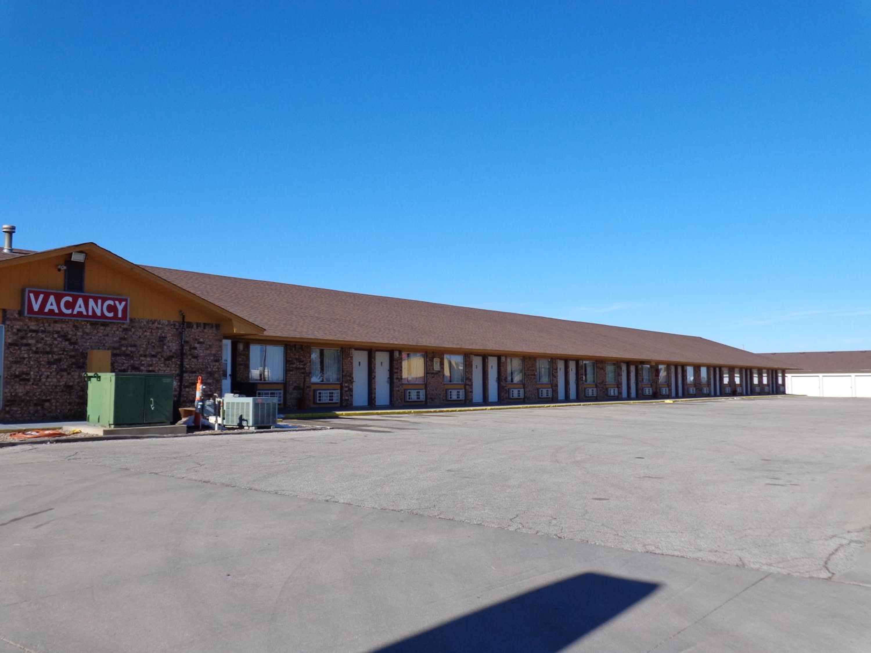 Garden City Vacations - National 9 Inn - Property Image 1