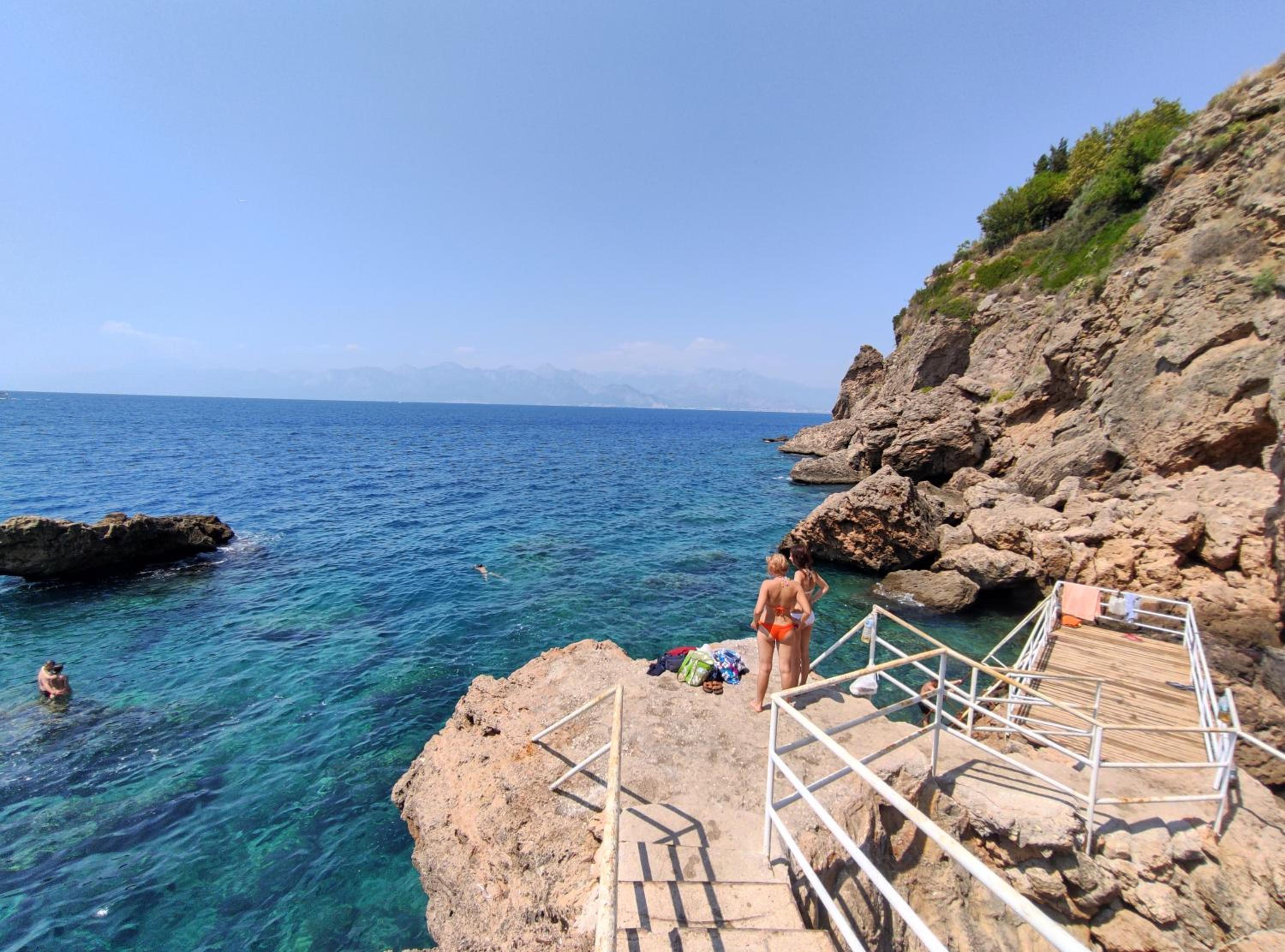 Z-Suites - Image 127