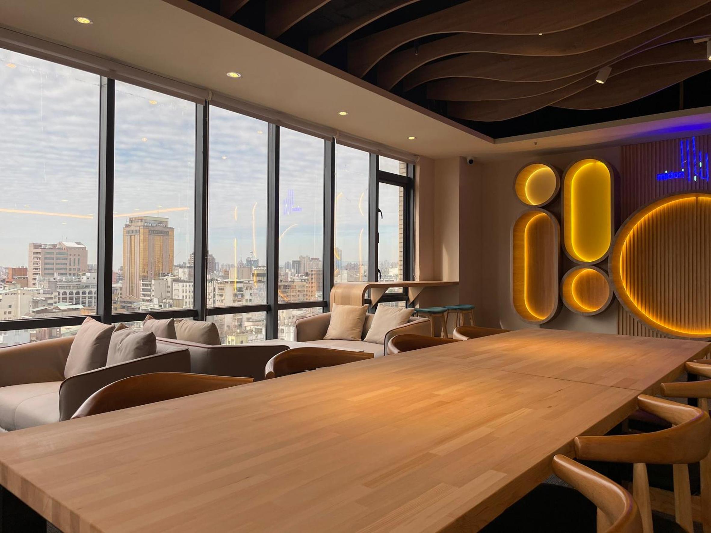 meeting & event spaces
