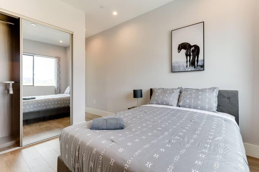 Luxury Modern 4 Bedroom 3 Bathroom Home with Rooftop Deck #2