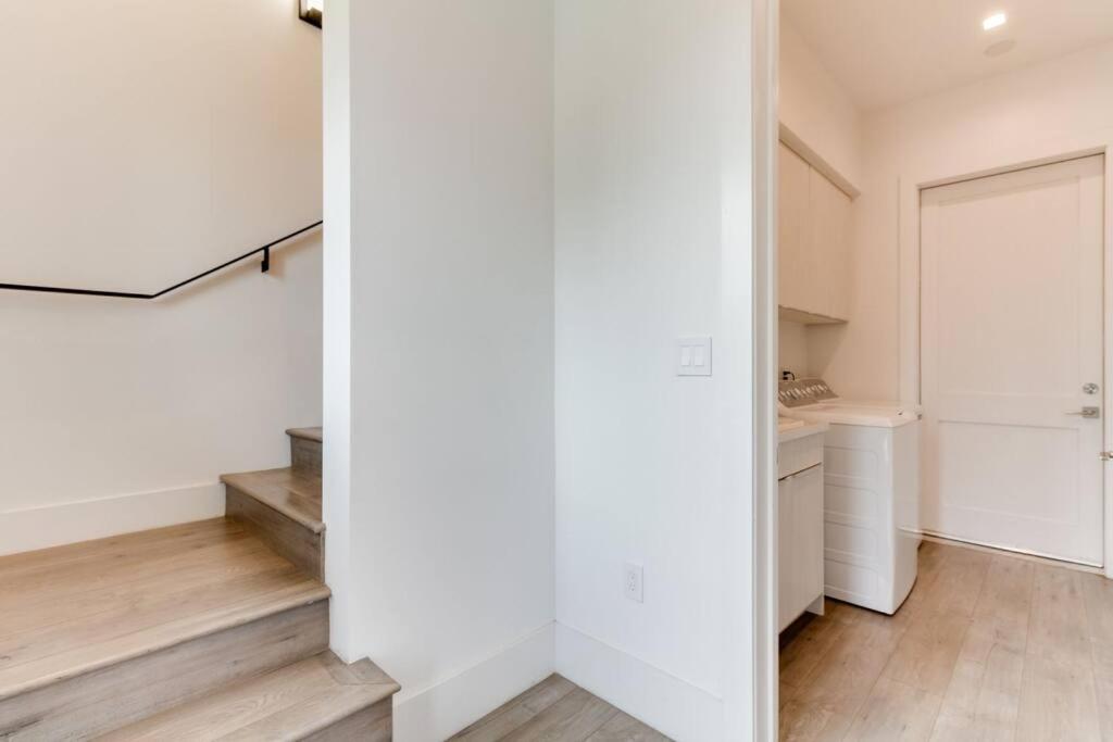 Luxury Modern 4 Bedroom 3 Bathroom Home with Rooftop Deck #2