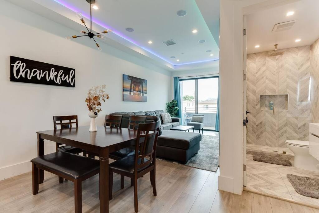 Luxury Modern 4 Bedroom 3 Bathroom Home with Rooftop Deck #2