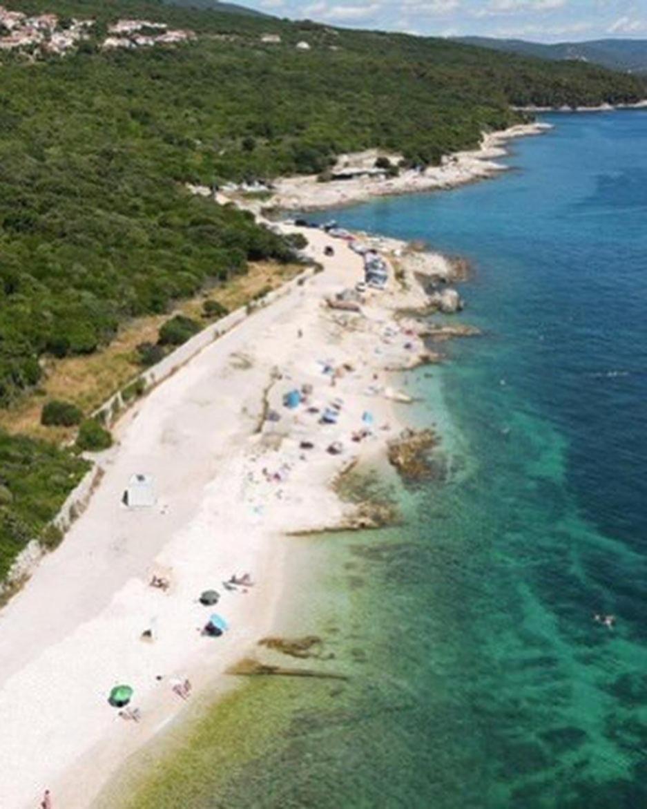 Bianco Apartment to Relax, just 400 m from the beach with free parking view 5