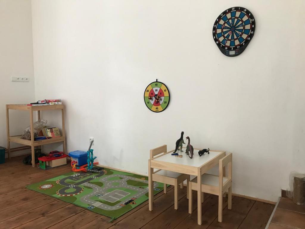 Photo 33