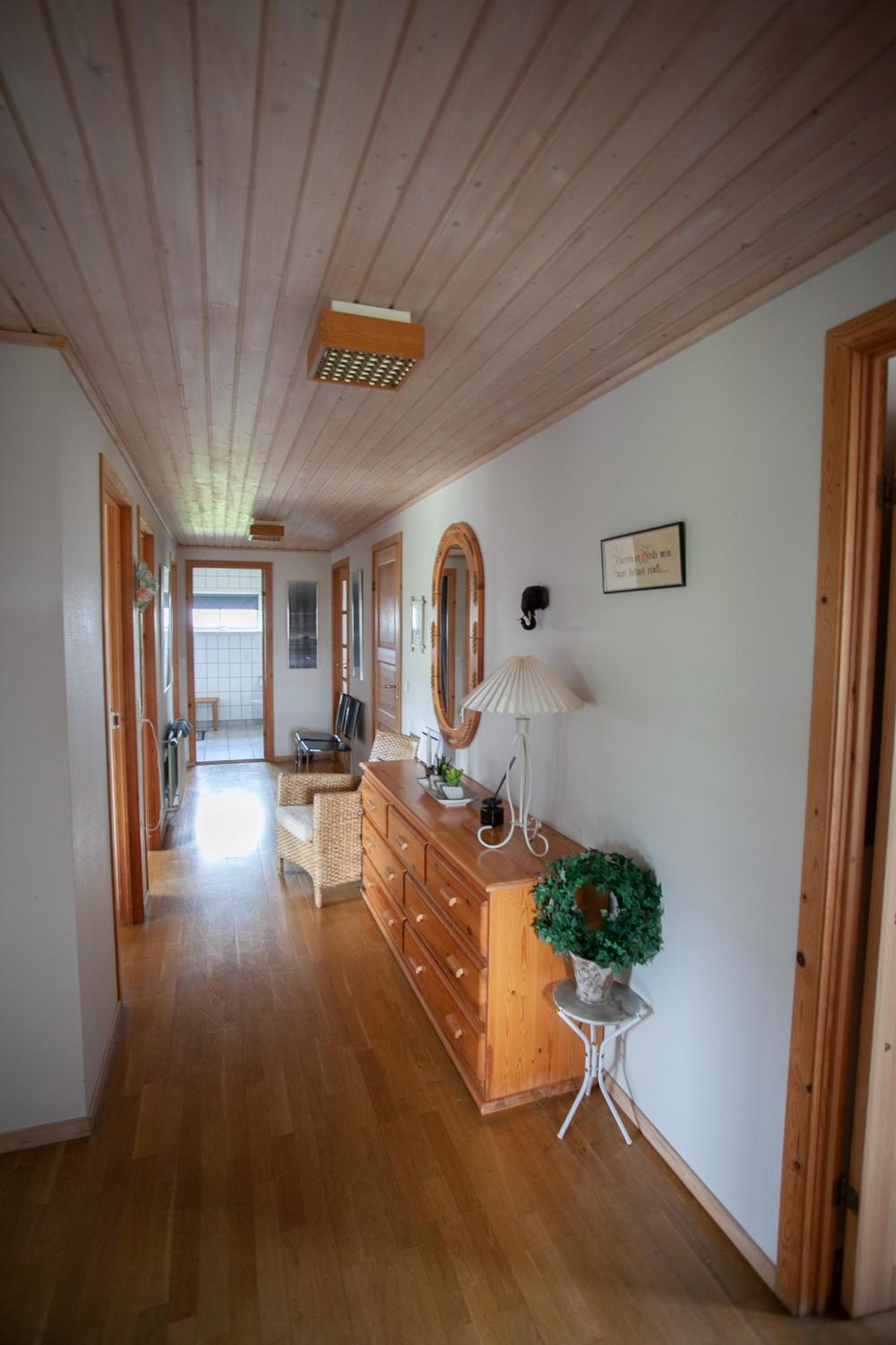 4 Bedroom Apartment - 20 Min Walk From City Centre - Nature view 5