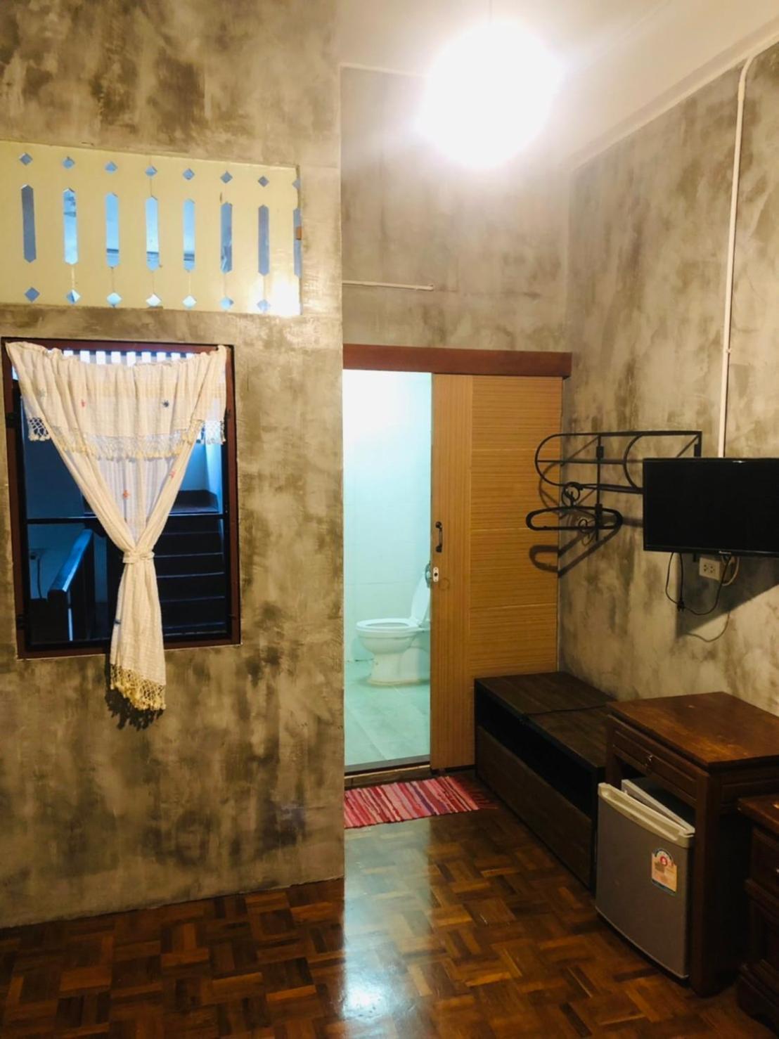 Bee Friend Hostel
