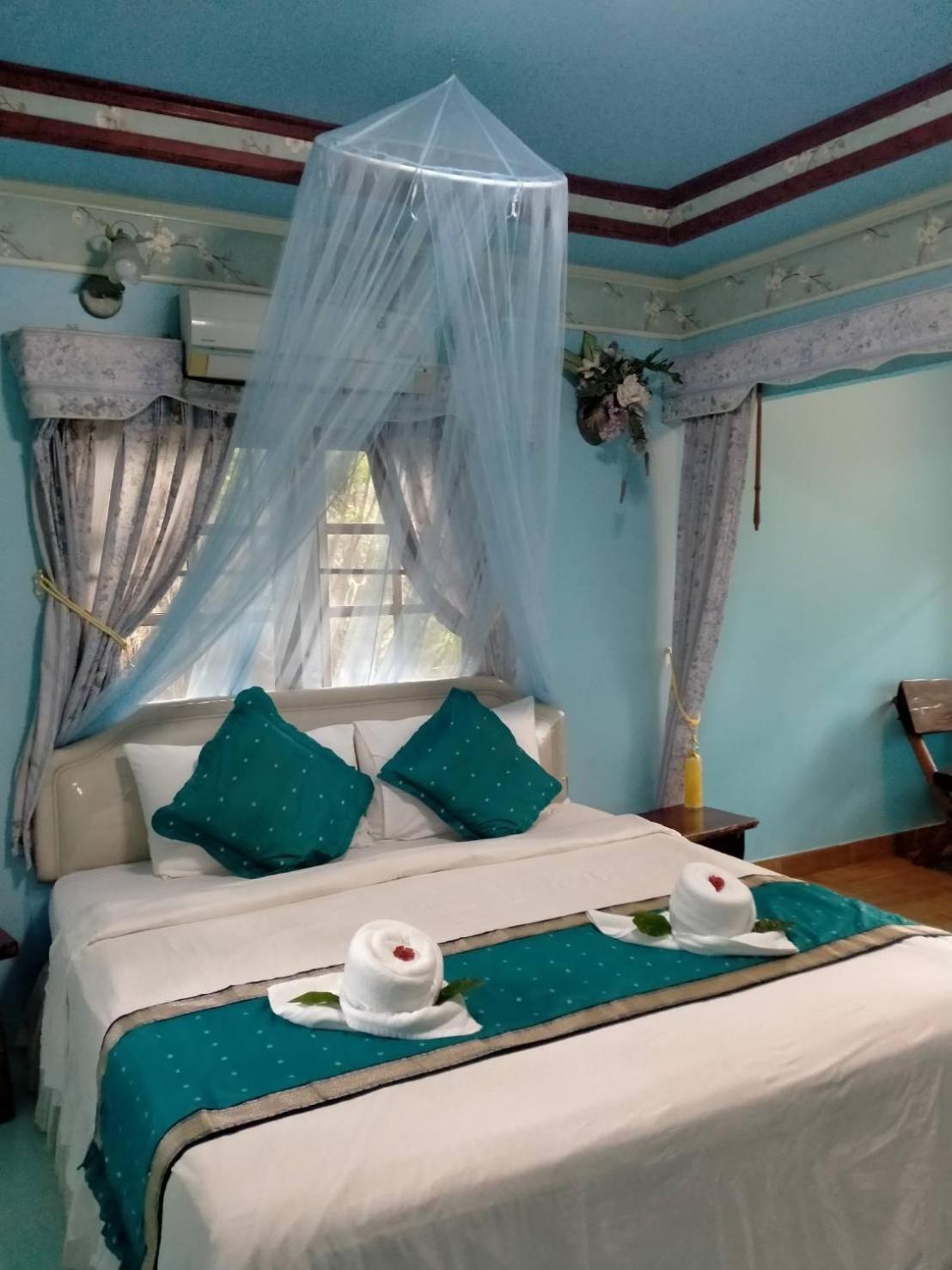 Saiyok River House