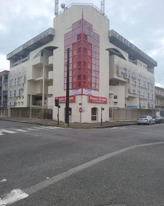 Hotel Hello Guyane(9), Suite Prestige Premium, 5 étoiles - Image 1