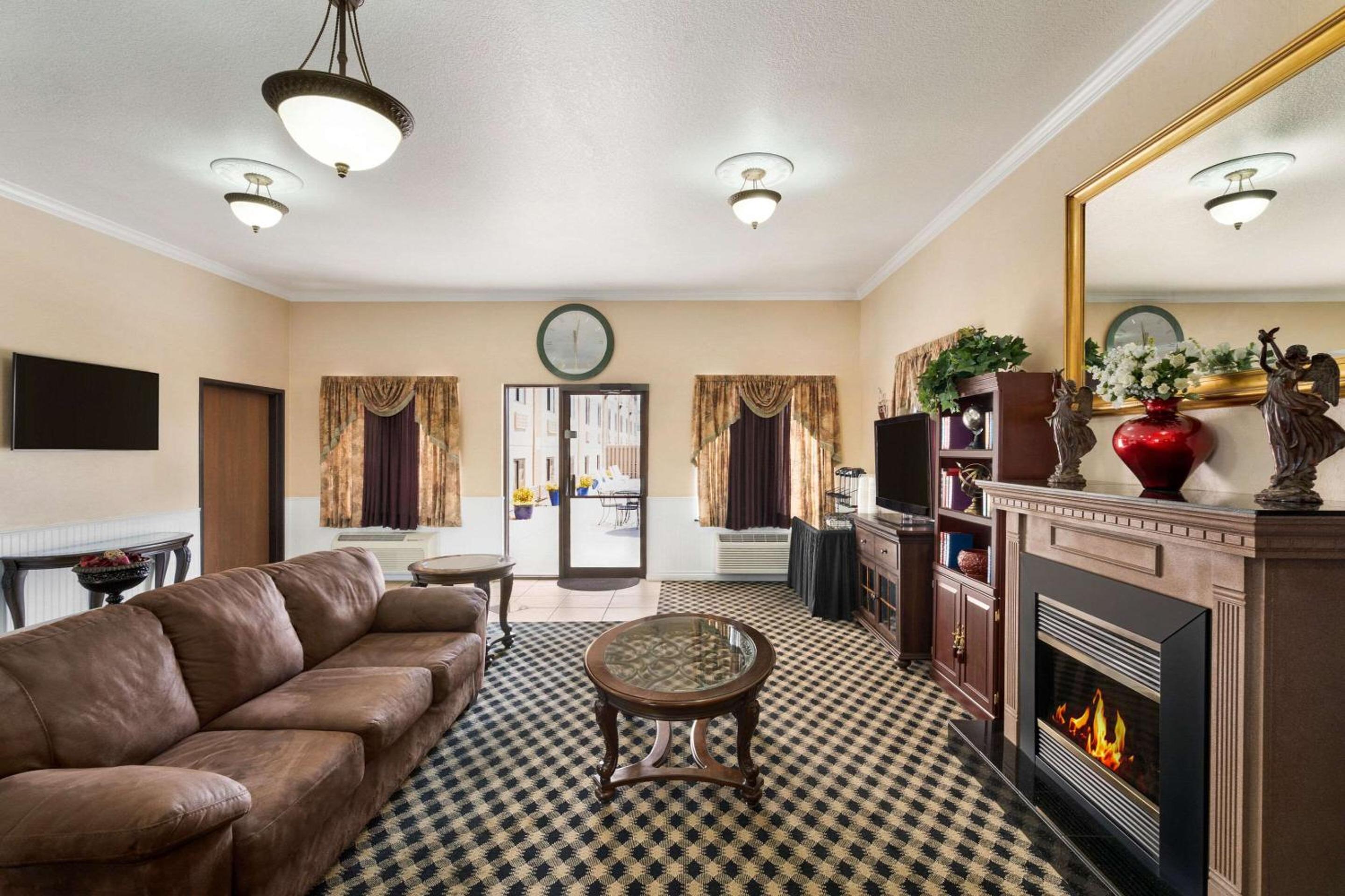 Quality Inn Wenatchee-Leavenworth view 2