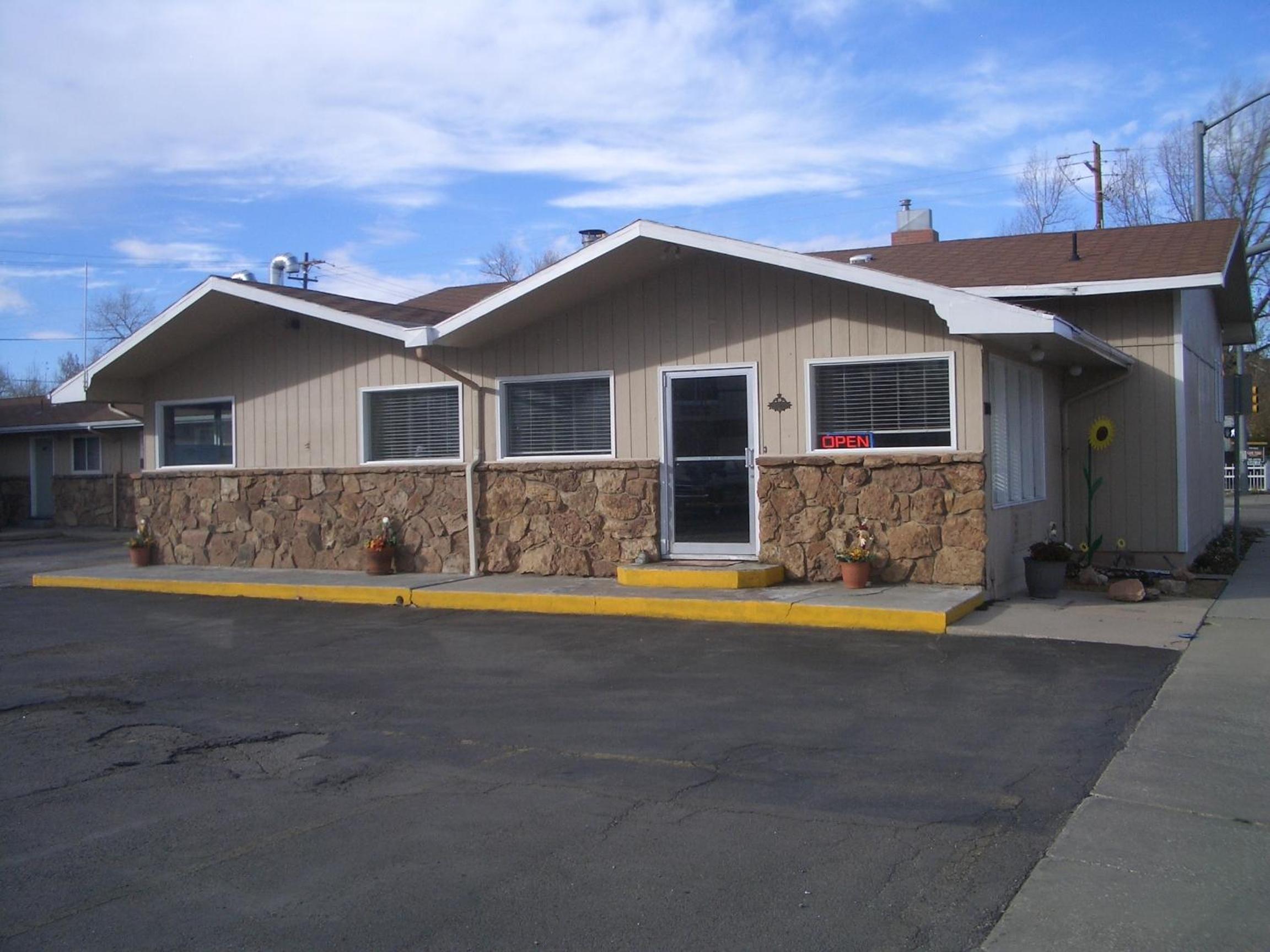 Laramie Vacations - Laramie Valley Inn - Property Image 9