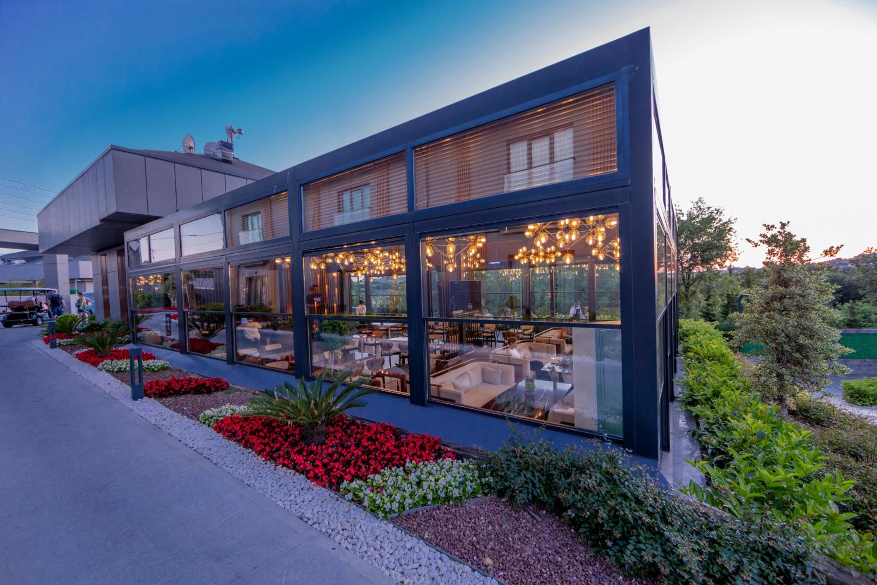 MENALO PREMIUM İSTANBUL HAVAALANI OTEL - Image 48