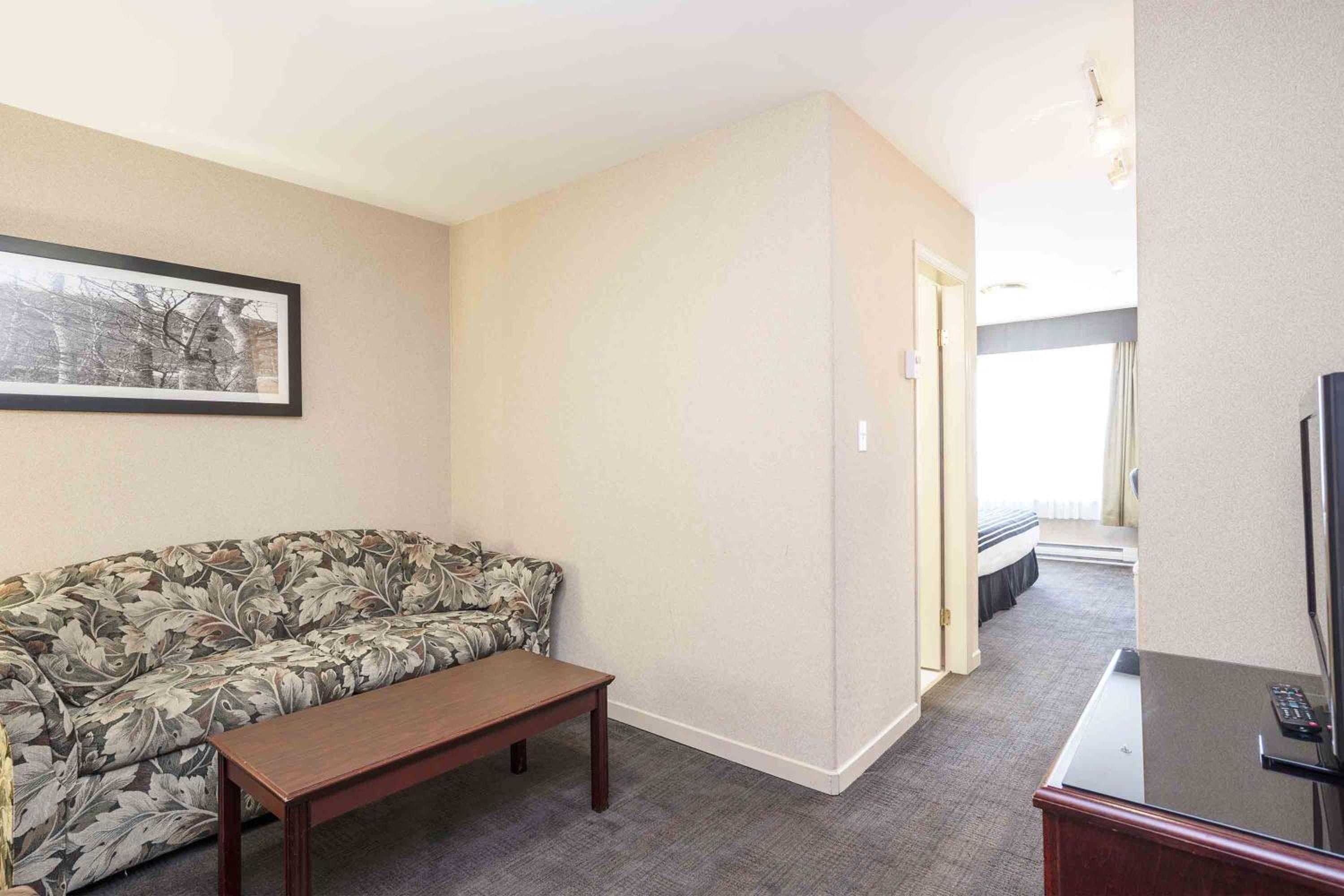Quesnel Vacations - Sandman Hotel Quesnel - Property Image 9