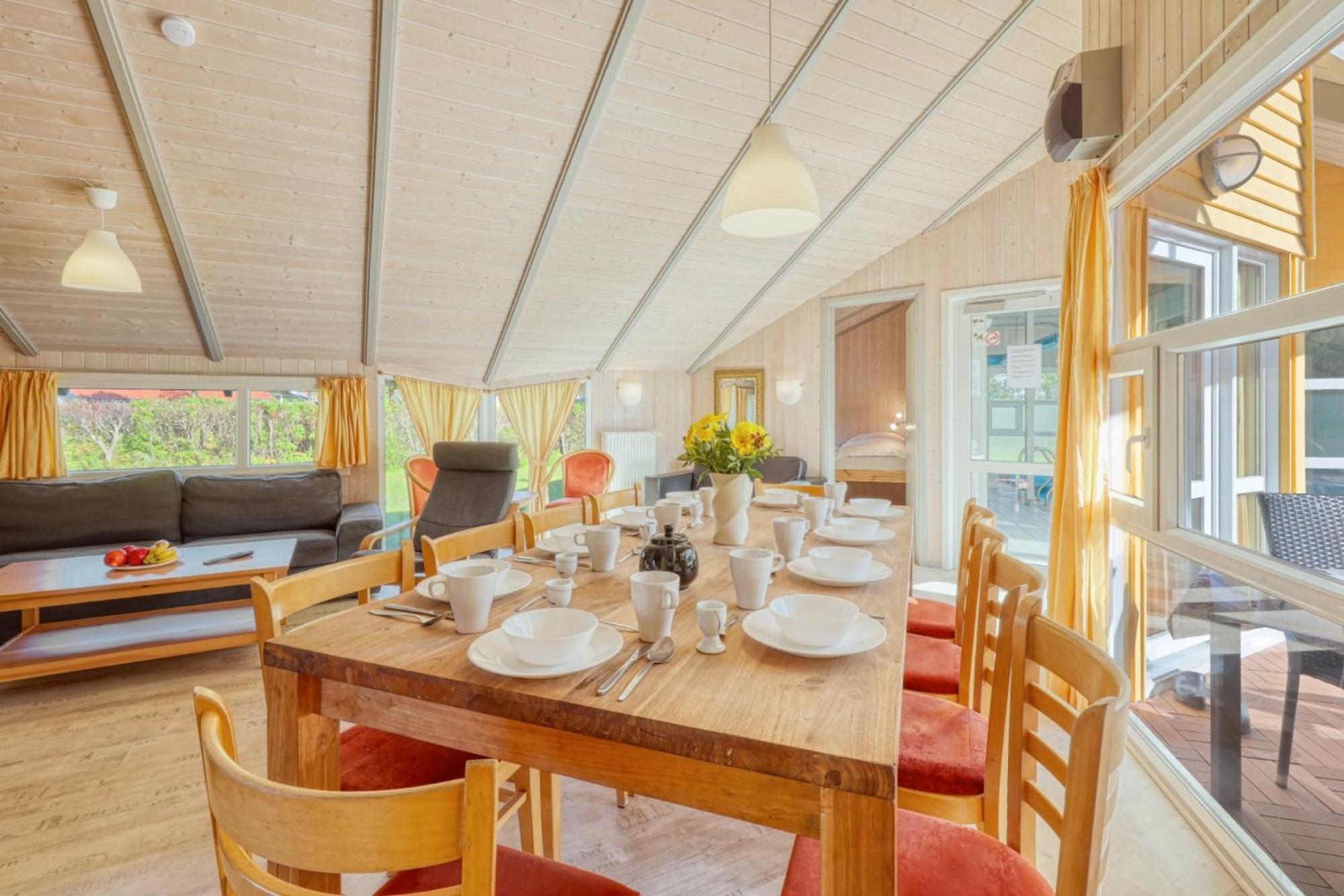 Kranich Ferienhäuser mit Innenpool
