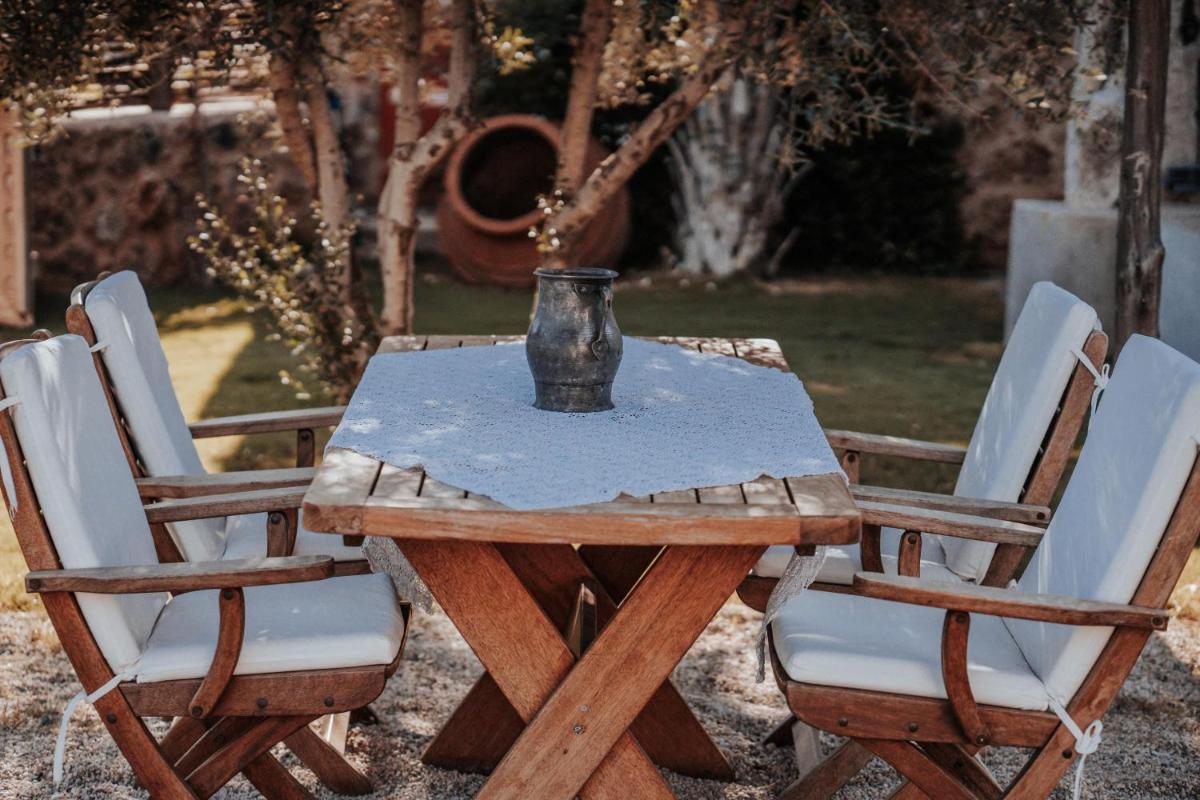 outdoor BBQ area
