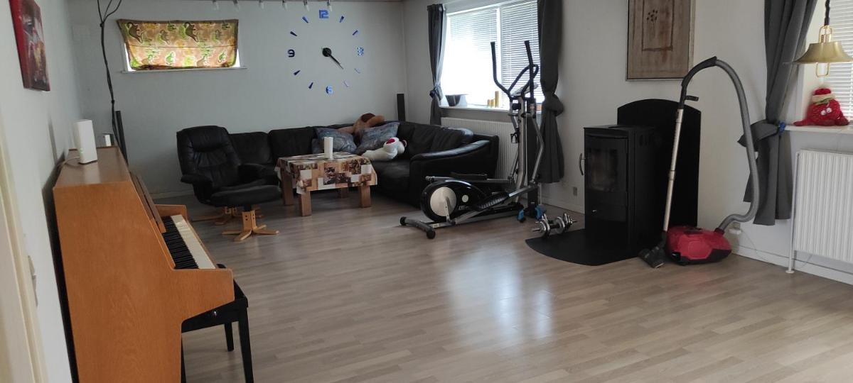 Photo 9