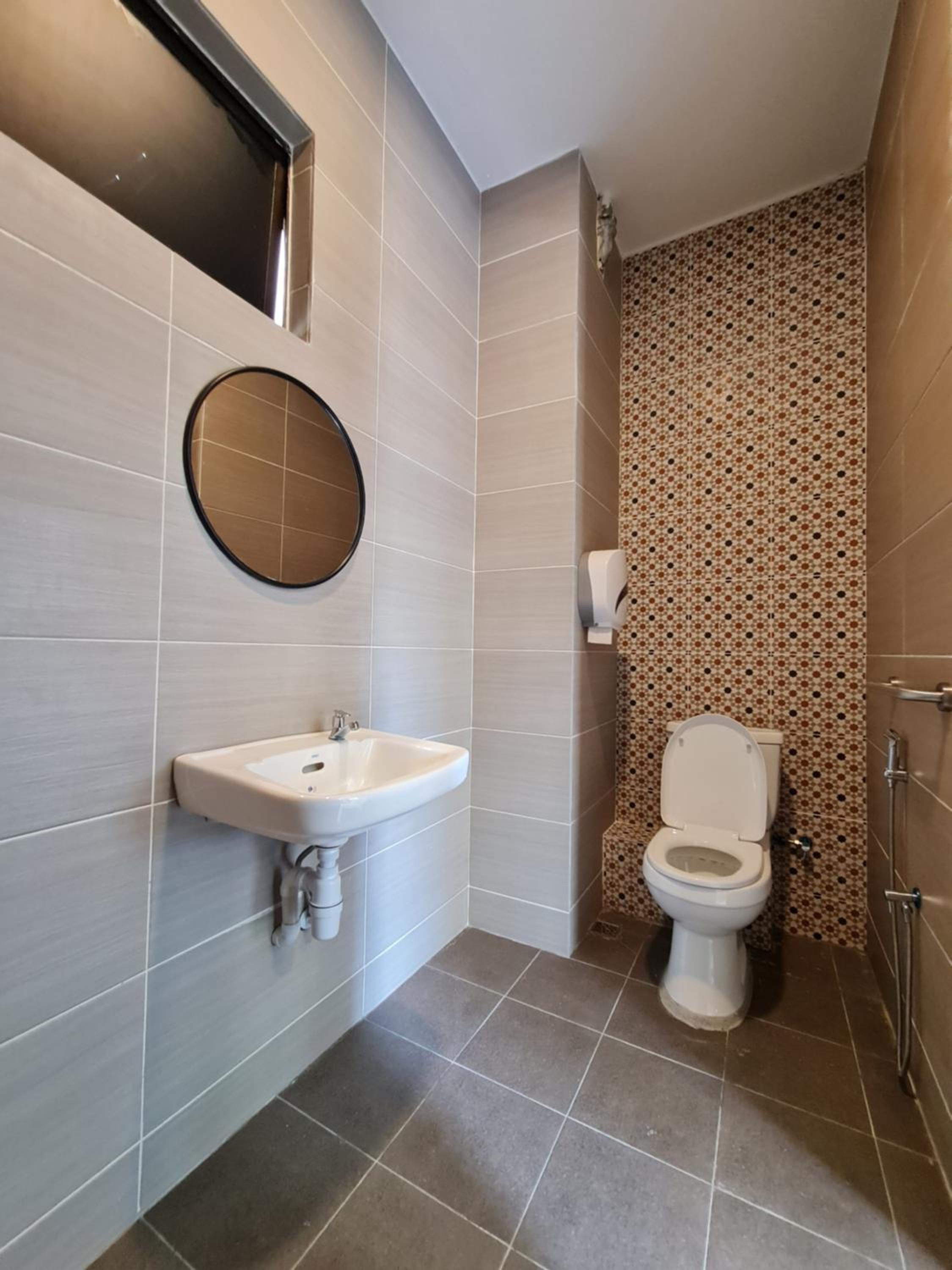 Room @ Lorong Kelawai near to Gurney Paragon photo 7