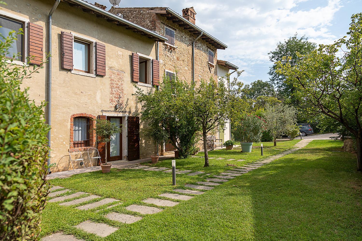 COUNTRYHOUSE NOCINO - Regarda Travel view 4