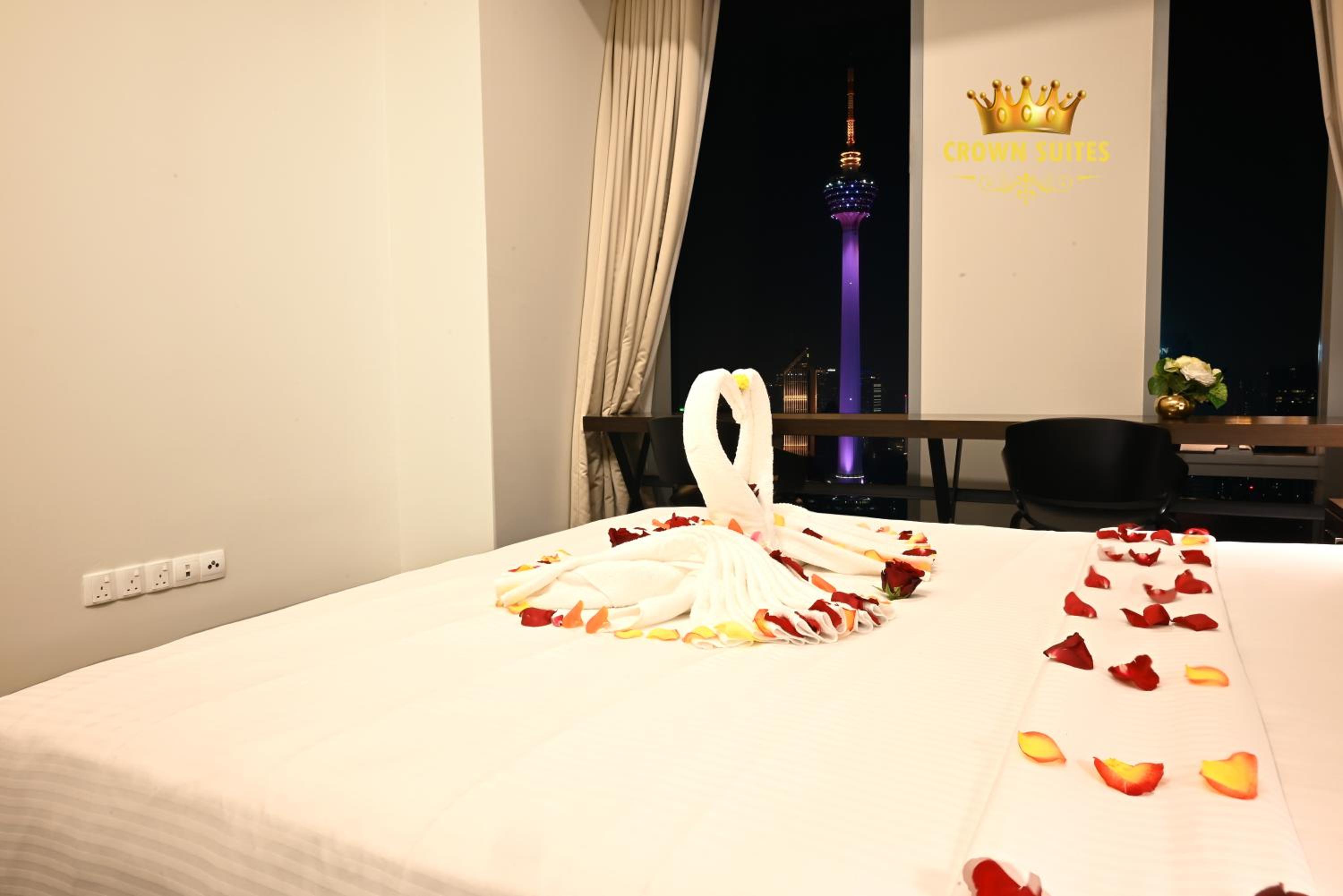 Crown Suites Tropicana KLCC Kuala Lumpur City Center
