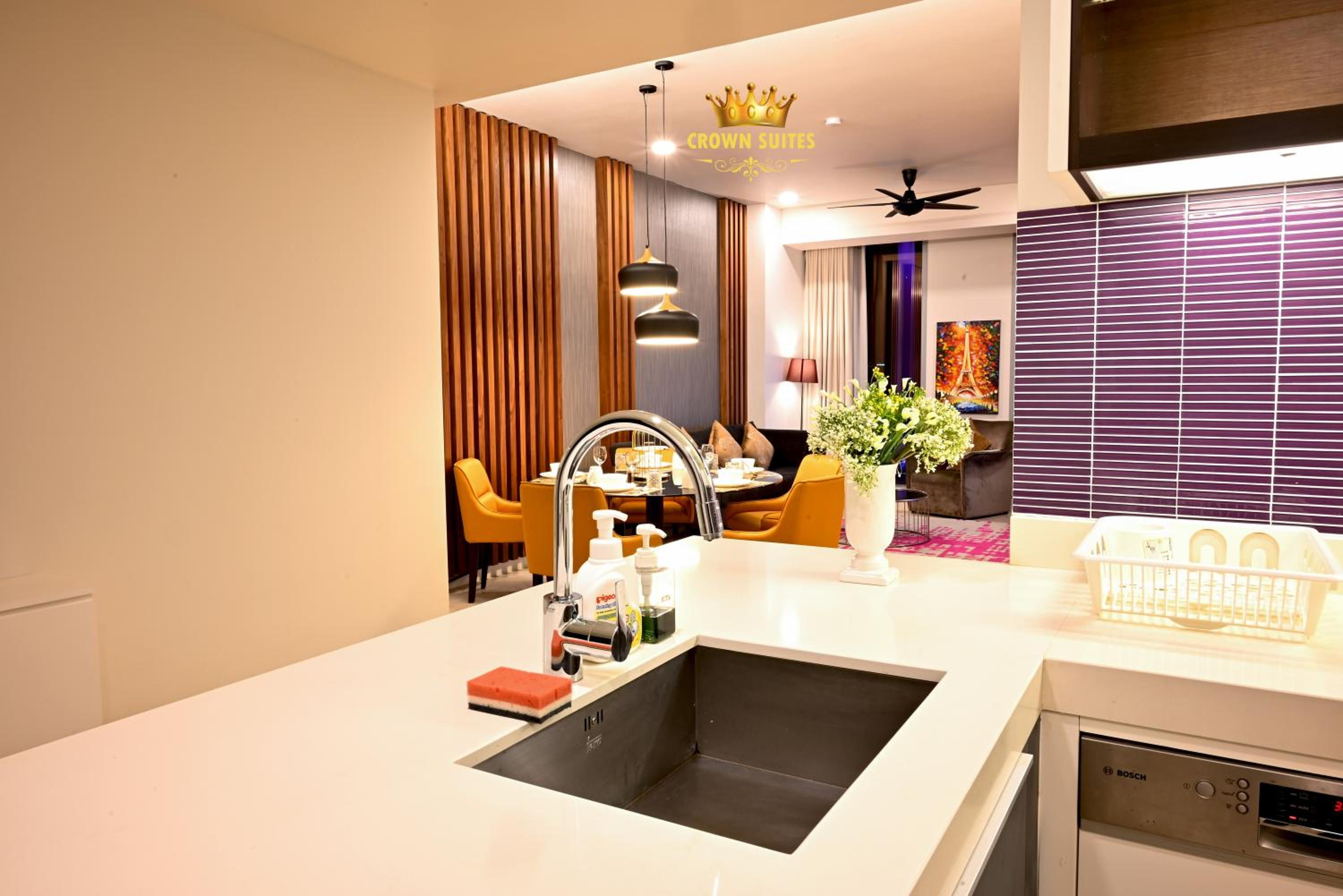 Crown Suites Tropicana KLCC Kuala Lumpur City Center