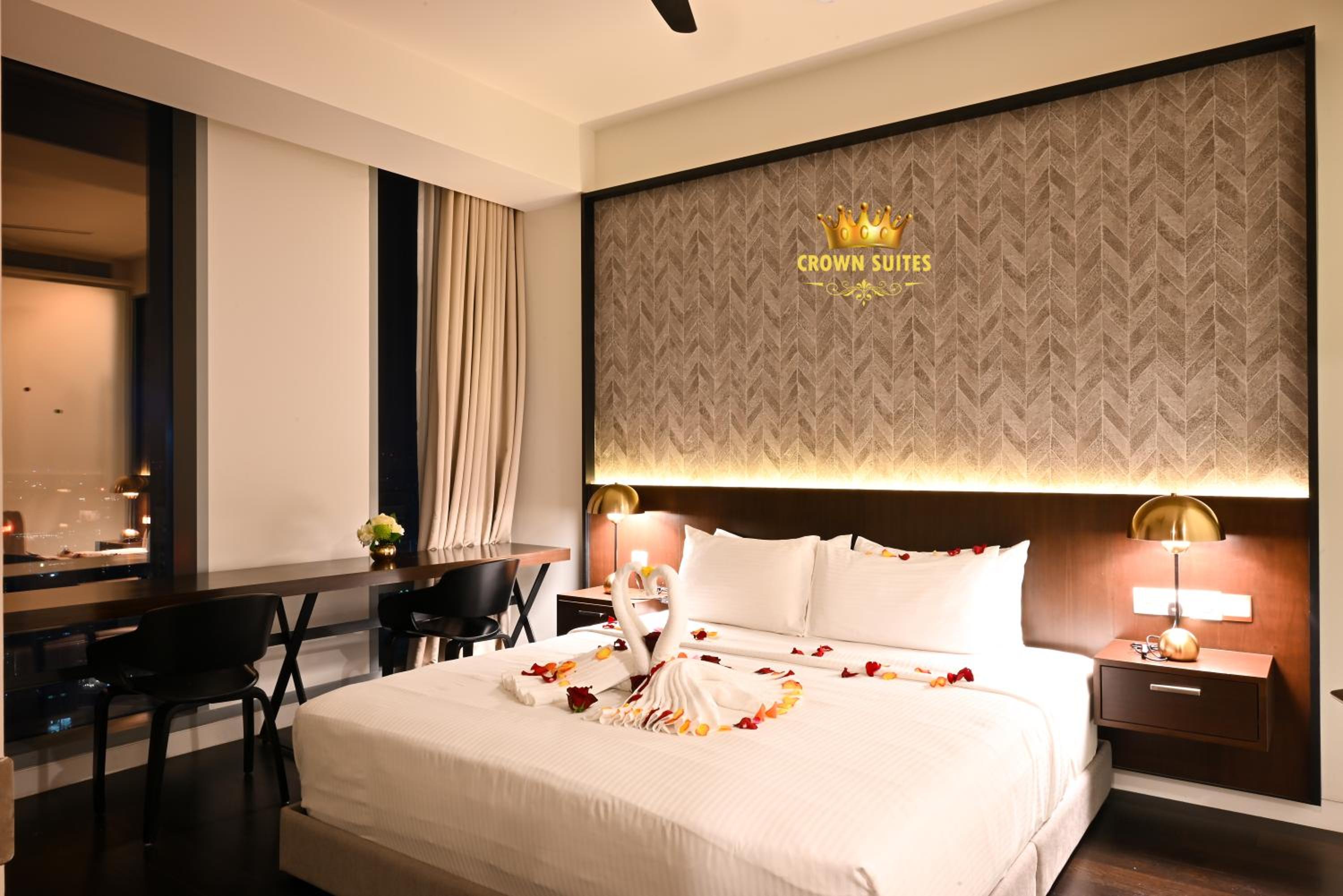 Crown Suites Tropicana KLCC Kuala Lumpur City Center