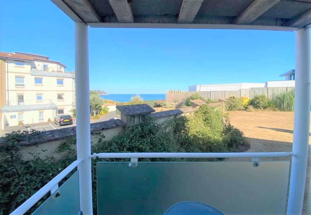 Cliff Court Apartments