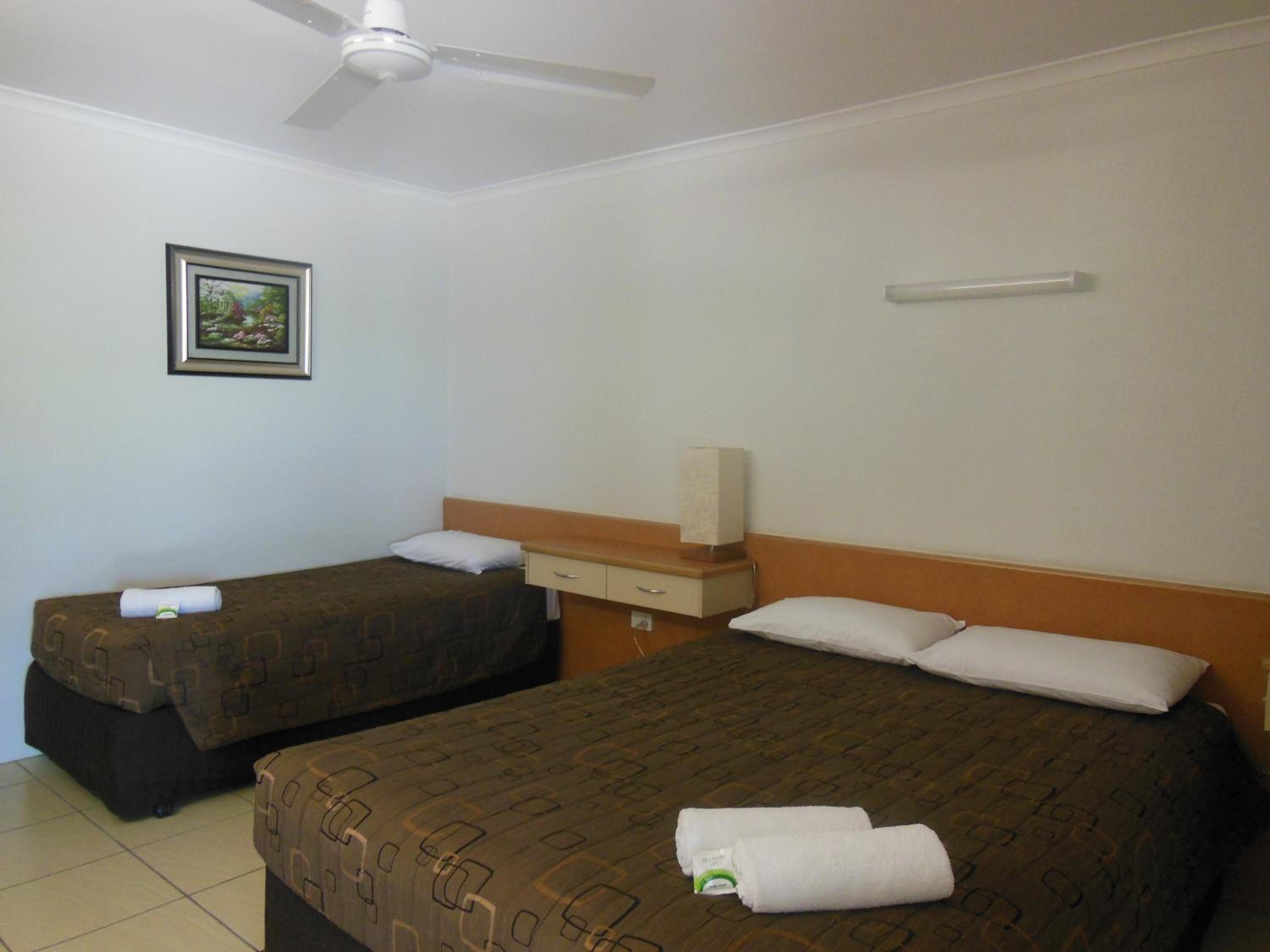 Country Road Motel