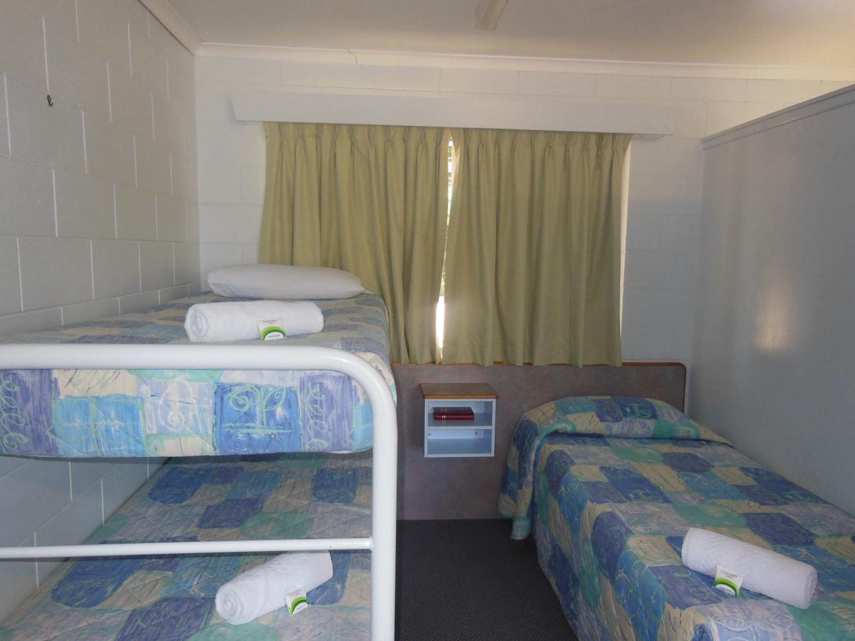 Country Road Motel