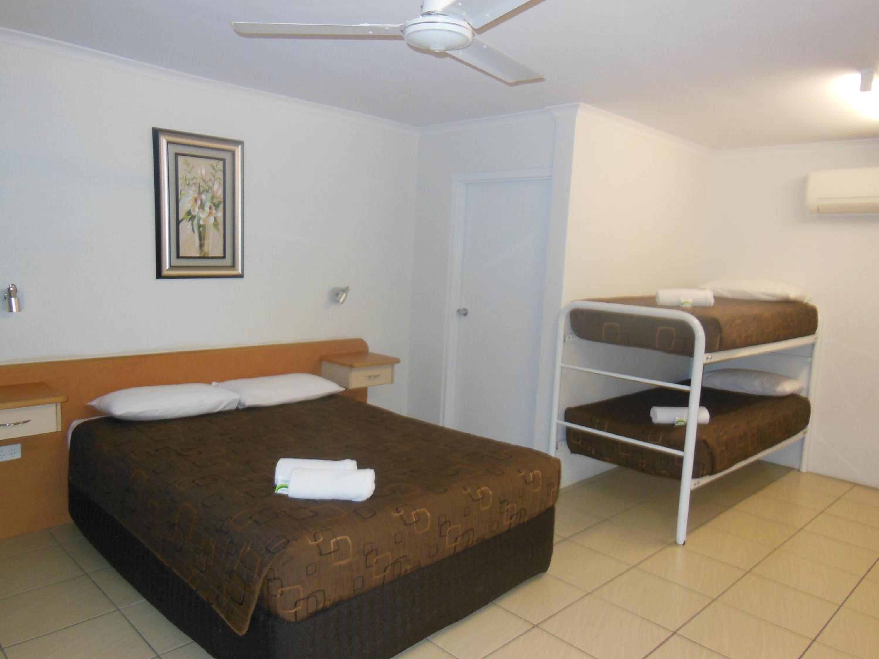 Country Road Motel
