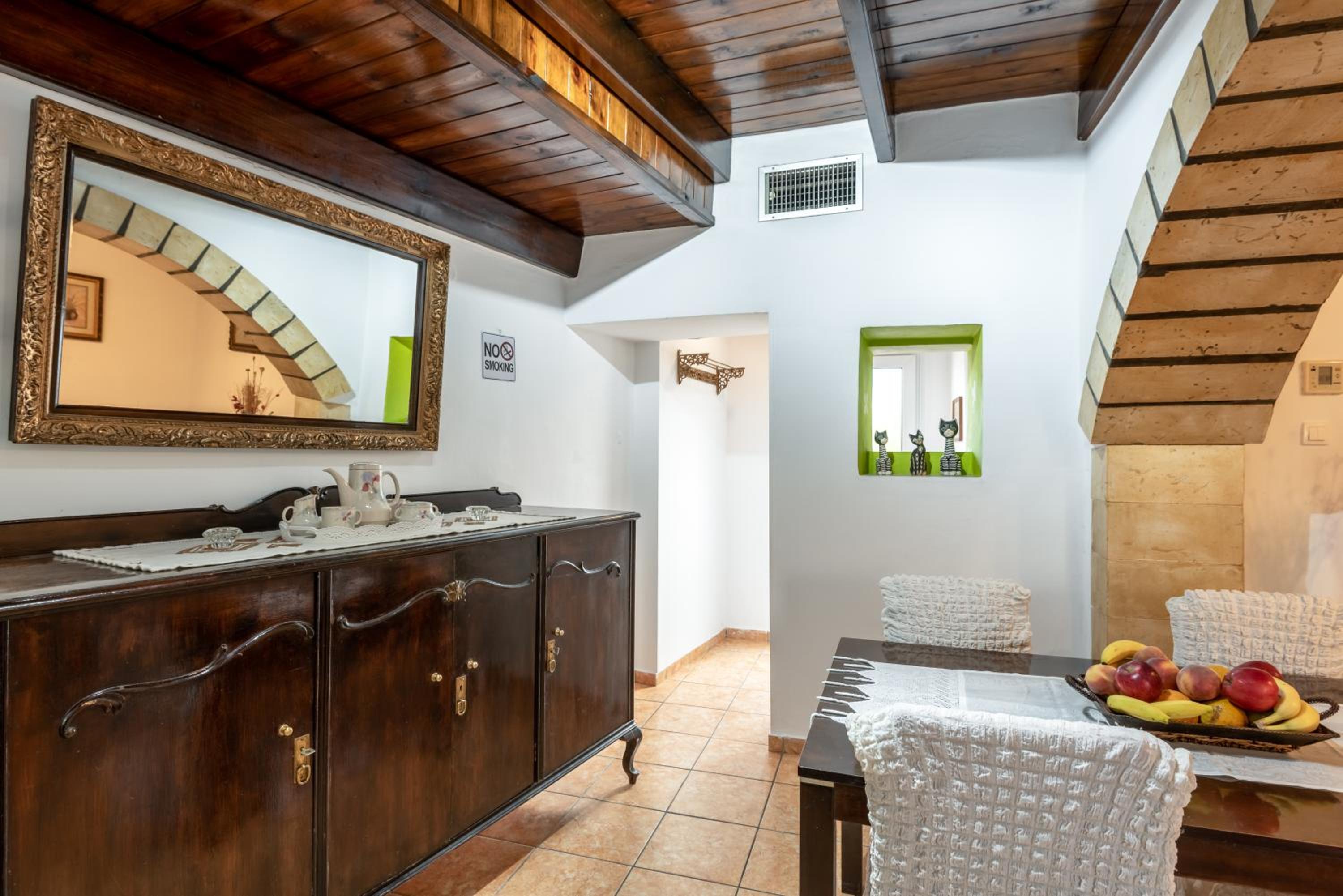 Aroni Cretan comfortable house - Hamam suites Aroni