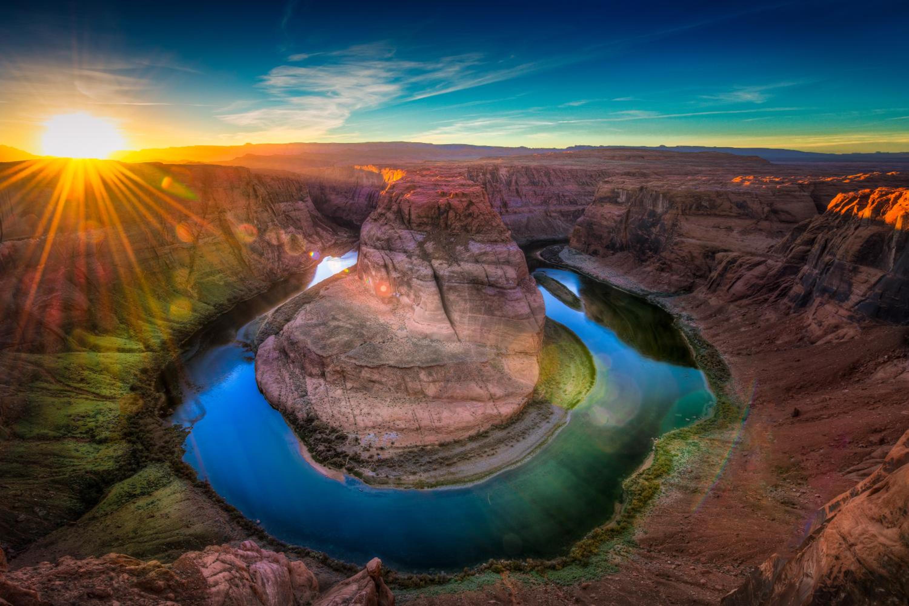 HorseshoeBendHouse is Close to canyons Renovated recently with boat parking