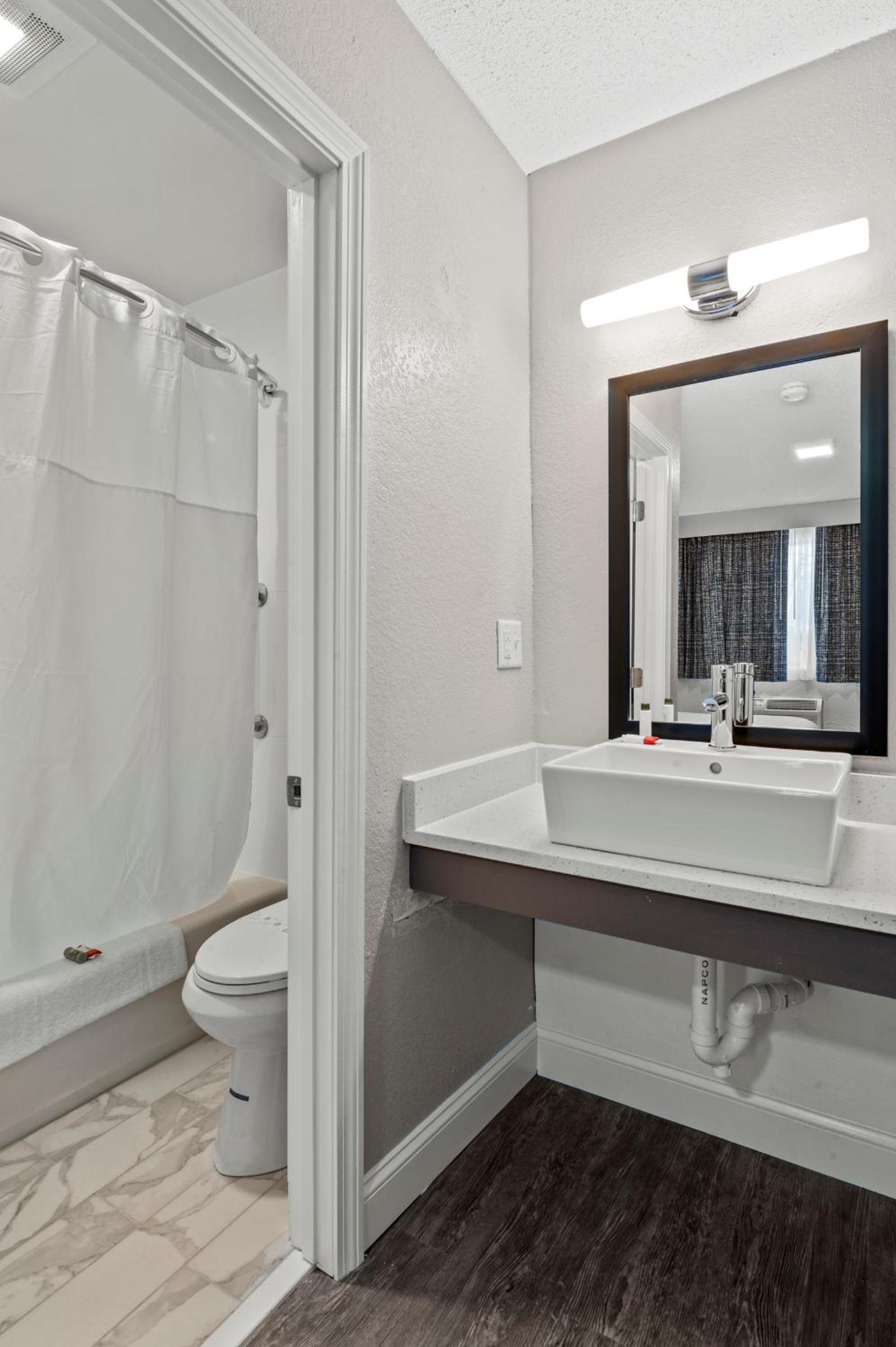 Watertown Vacations - Inn On Arsenal - Property Image 23