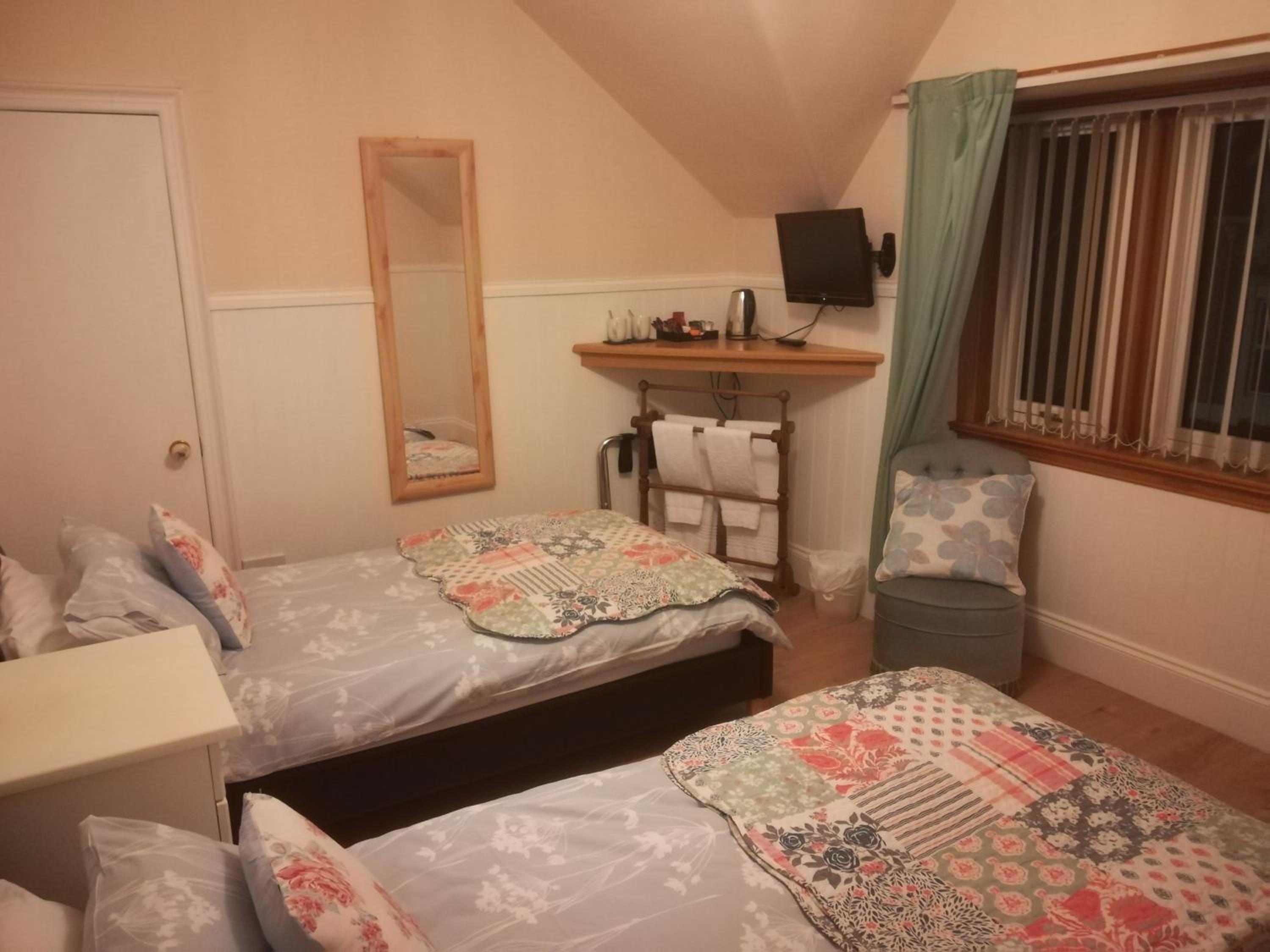 Photo 12