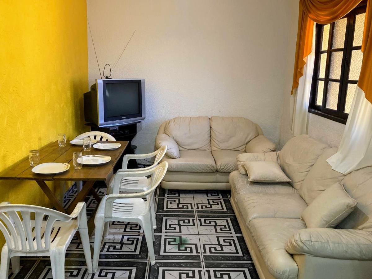 Casa com Amplo Quintal, Netflix, 5 minutos de carro da Praia